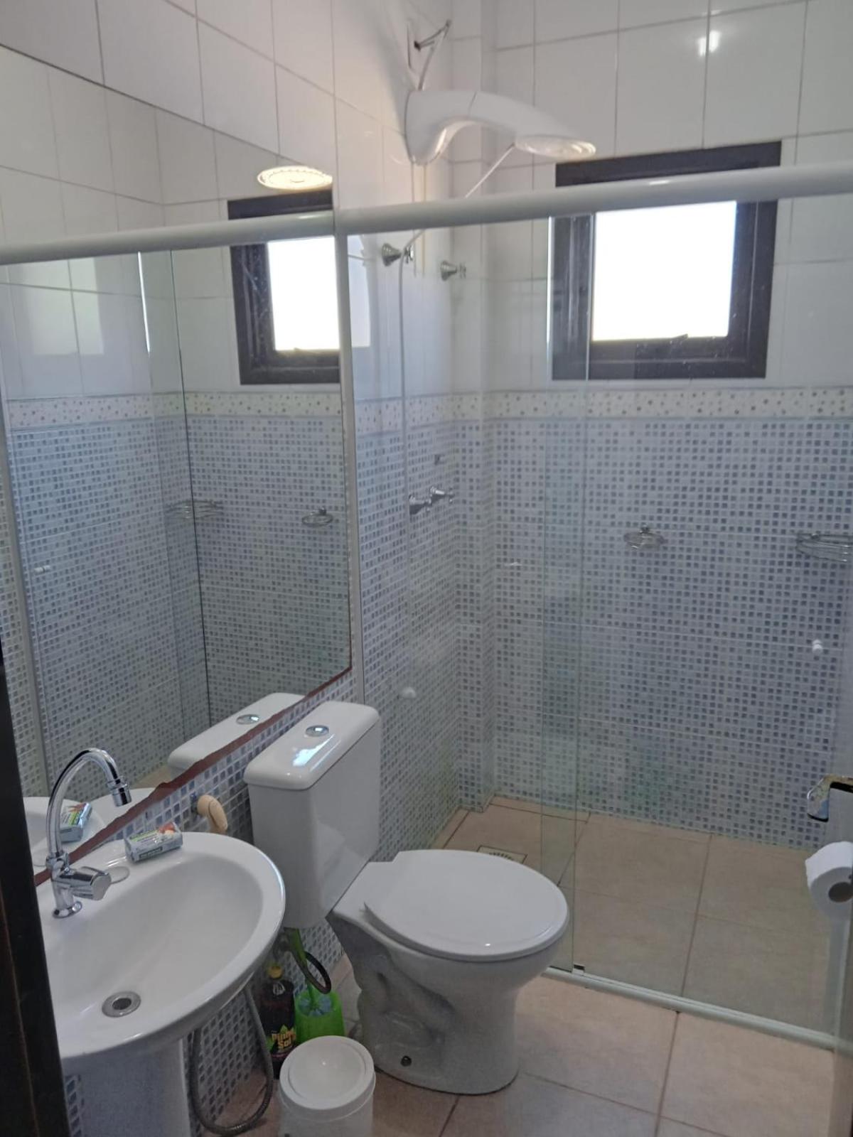 Casa grande com piscina em Florianópolis