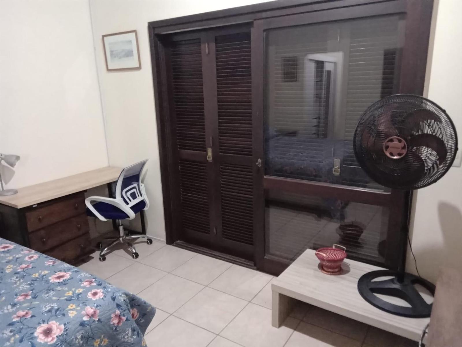 Casa grande com piscina em Florianópolis