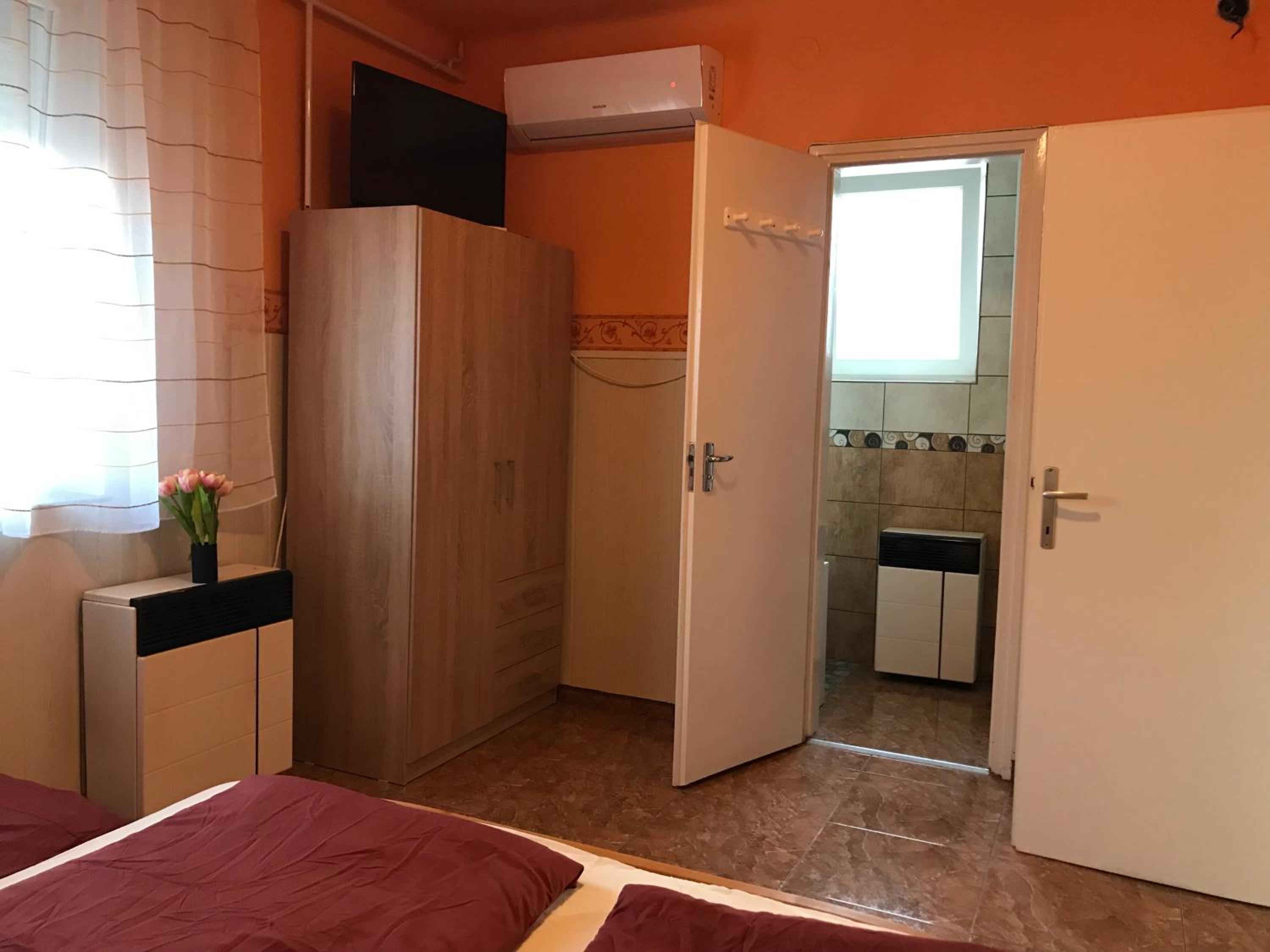 Summer Apartman