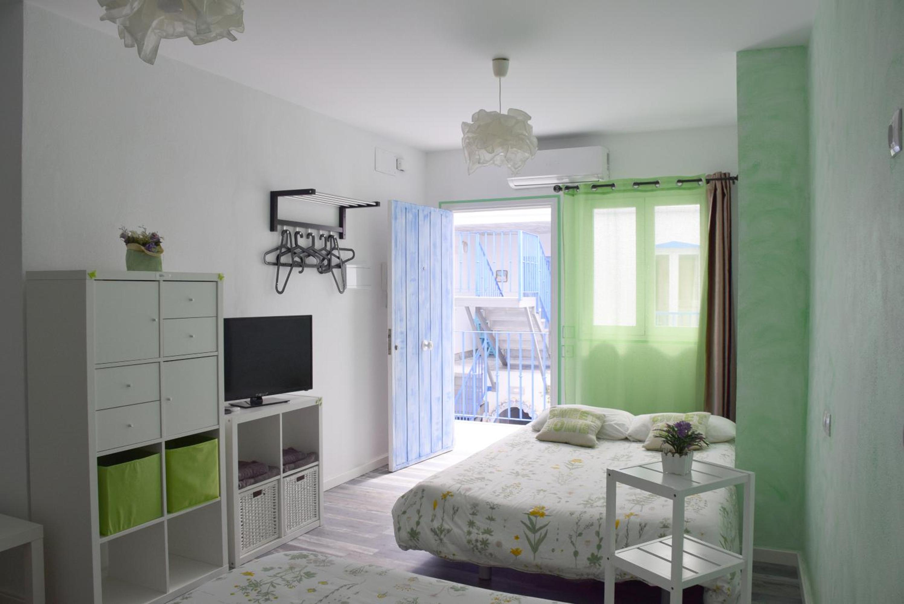 ASTUTO 21 Suites - Adults Only