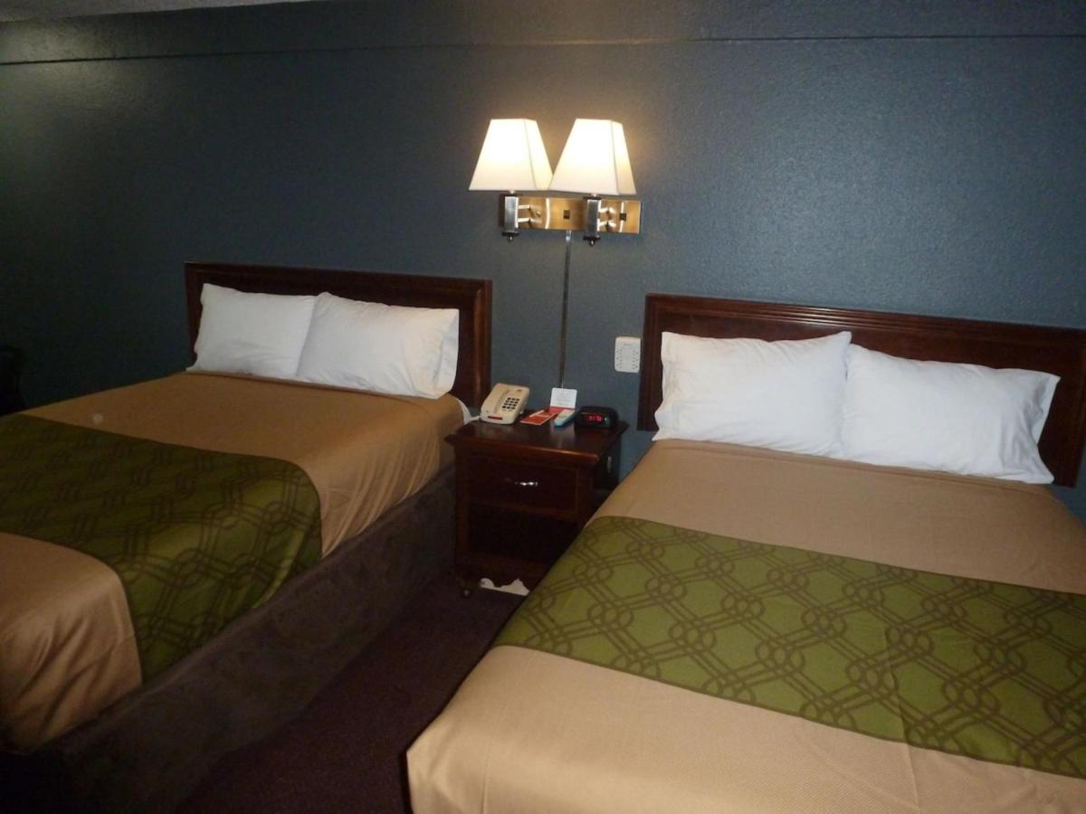 Econo Lodge Pittsburgh I-79