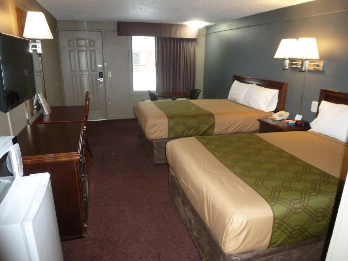 Econo Lodge Pittsburgh I-79