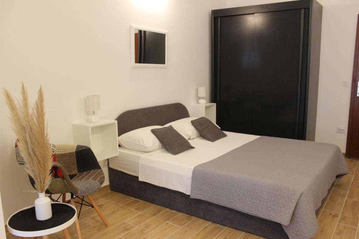 Apartments Dejana Štinjan view 4