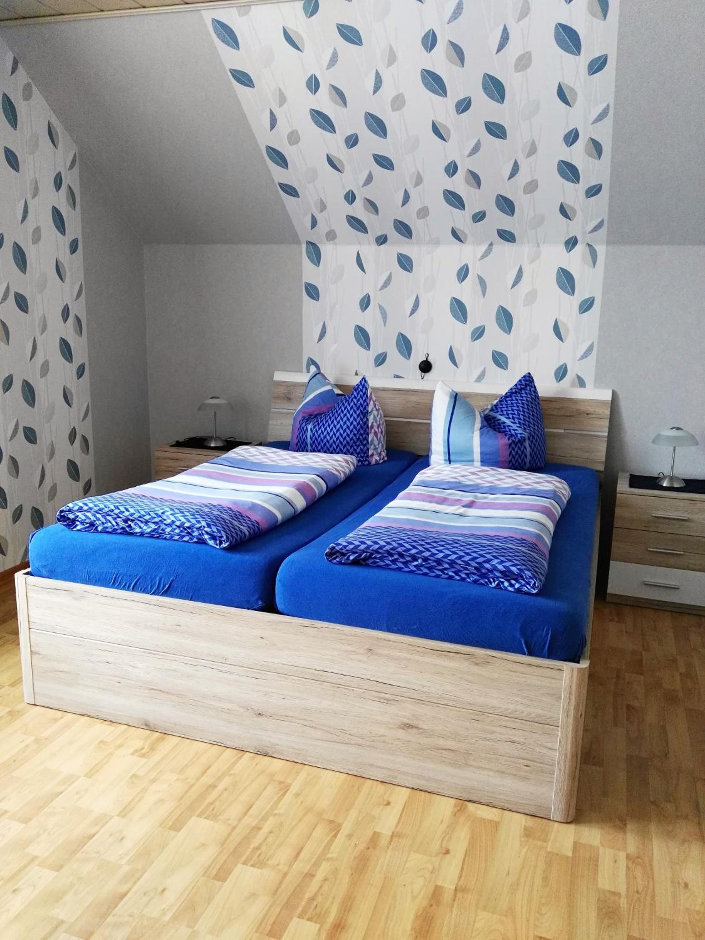 Ferienwohnungen Hochgrebe en Kleinern — hotel room