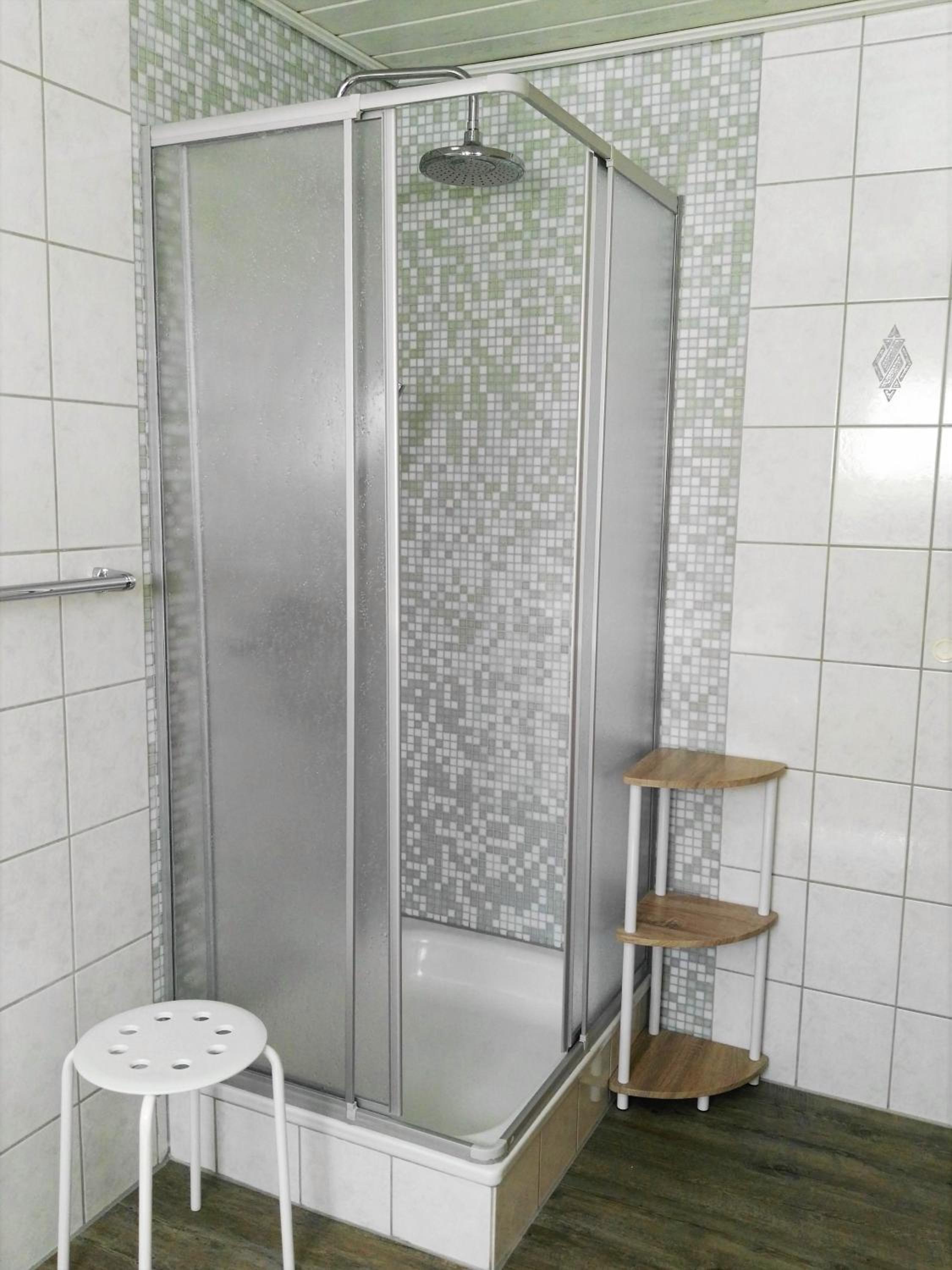 Ferienwohnungen Hochgrebe en Kleinern — bathroom
