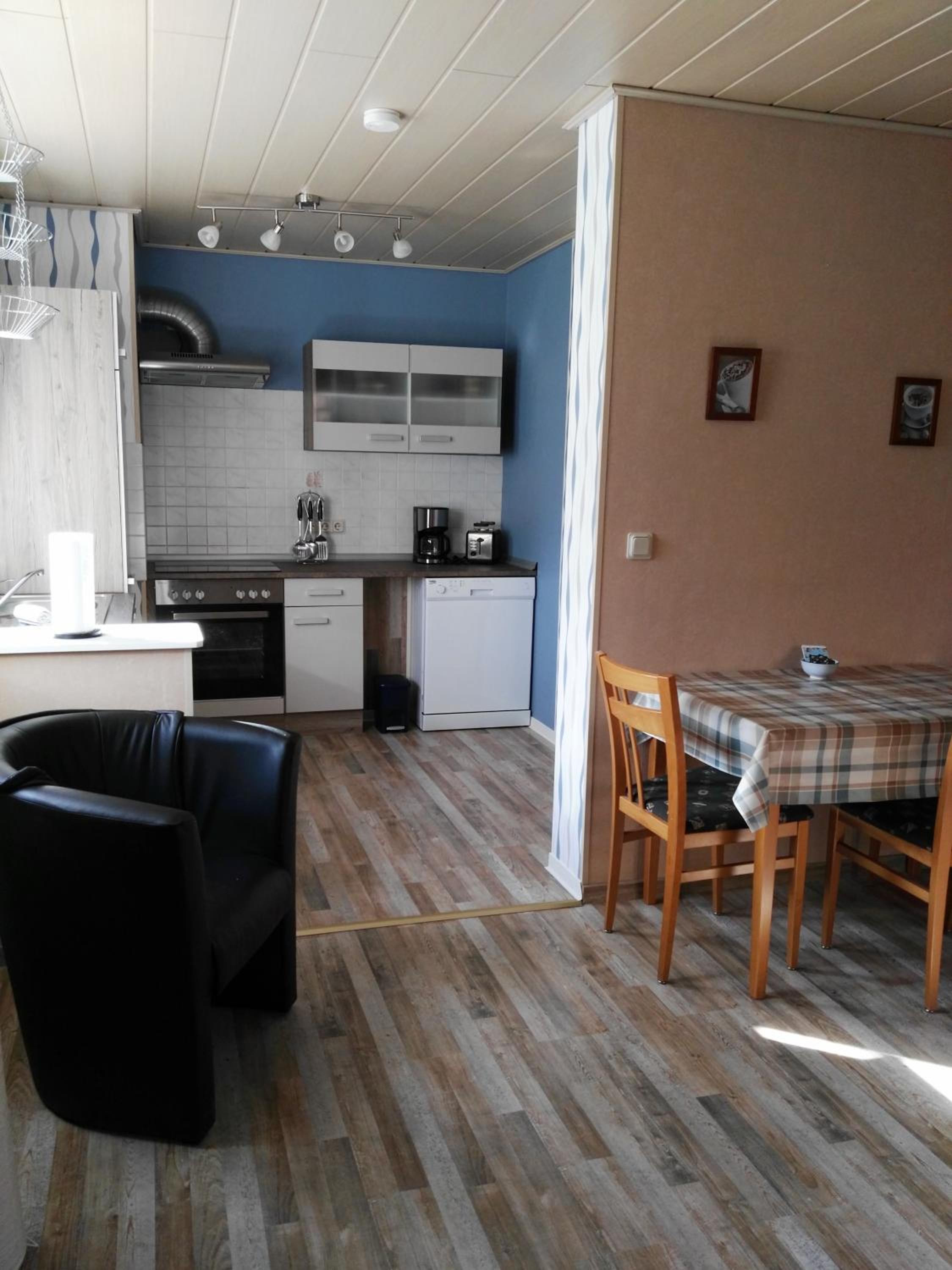 Ferienwohnungen Hochgrebe en Kleinern — kitchen