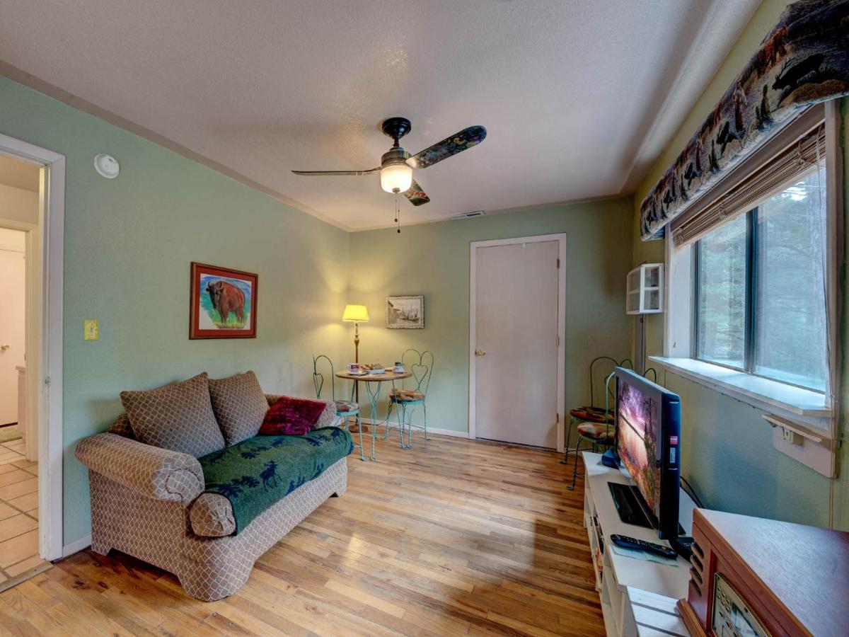 Hotel Schaffer Scherenity, 1 Bedroom, Hot Tub, Fenced Yard, Pets, Sleeps 2 - Image 1