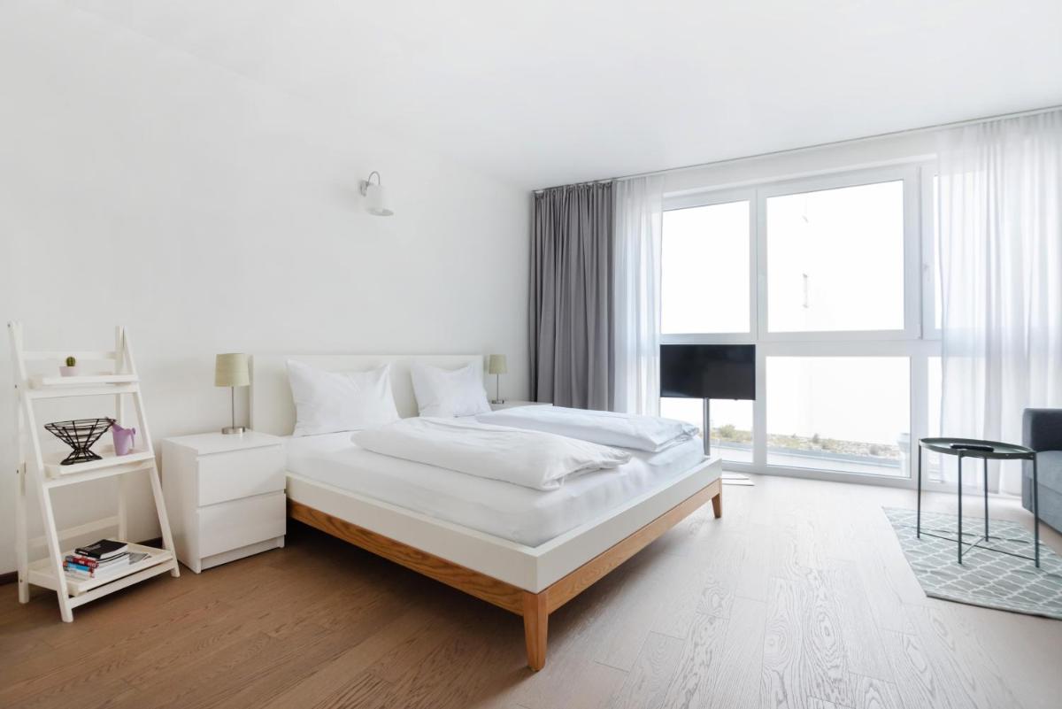 Quiet and cozy apartment next to Mariahilfer Strasse and Naschmarkt with AC