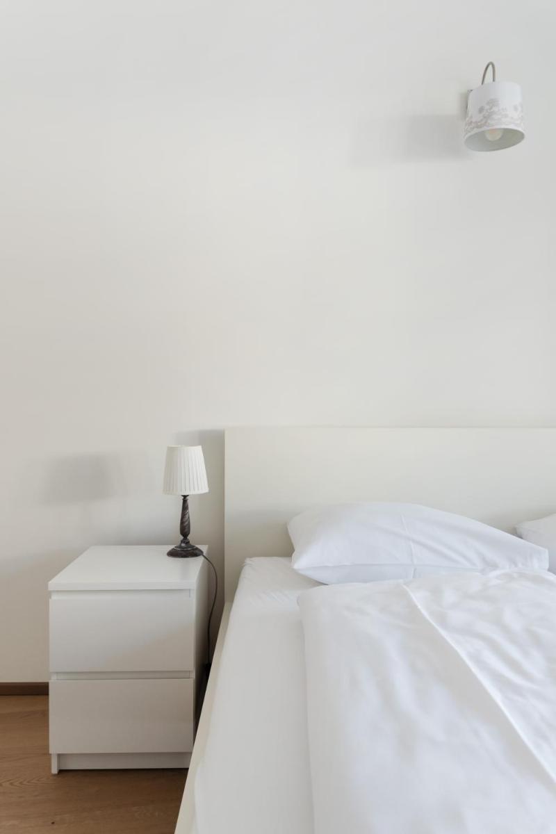 Quiet and cozy apartment next to Mariahilfer Strasse and Naschmarkt with AC