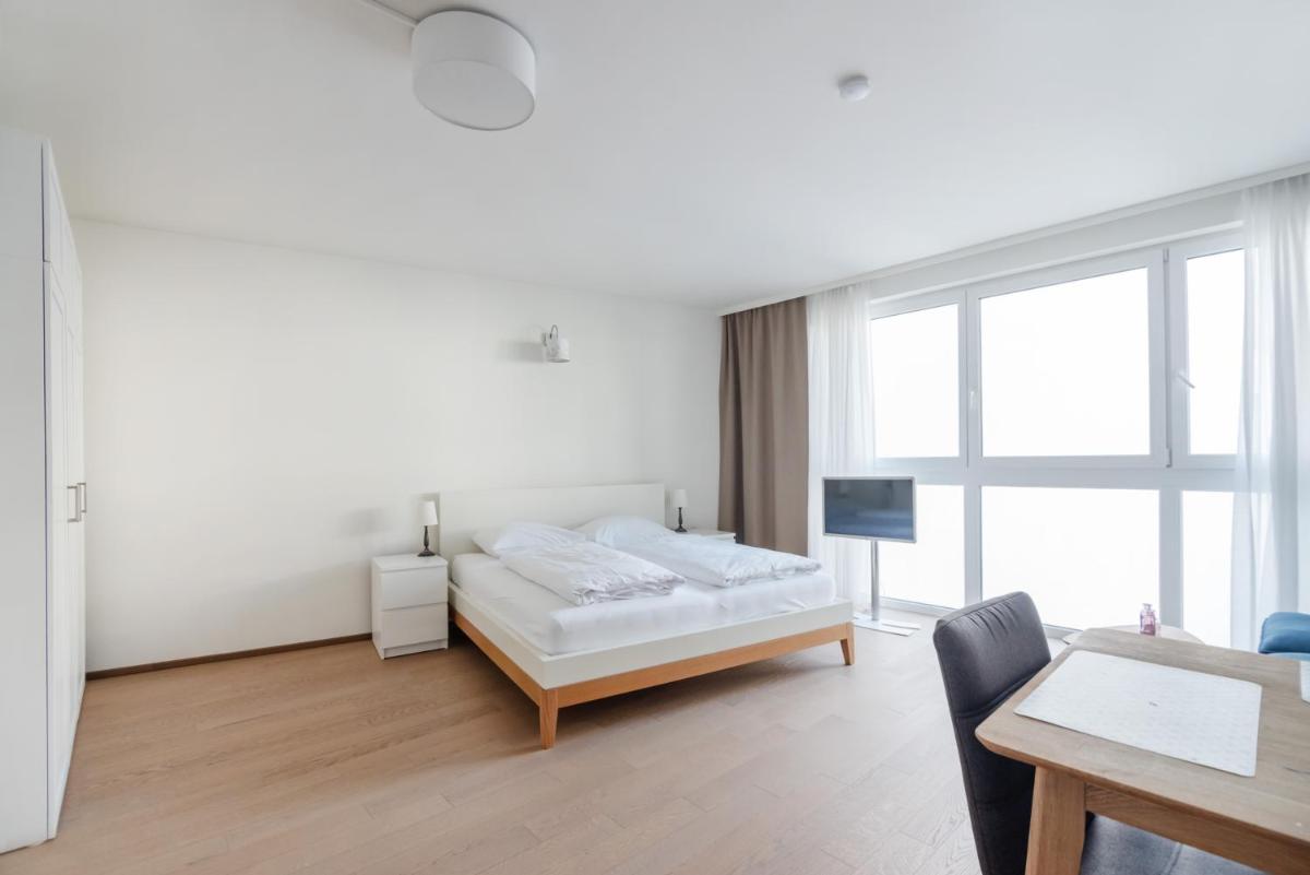 Quiet and cozy apartment next to Mariahilfer Strasse and Naschmarkt with AC