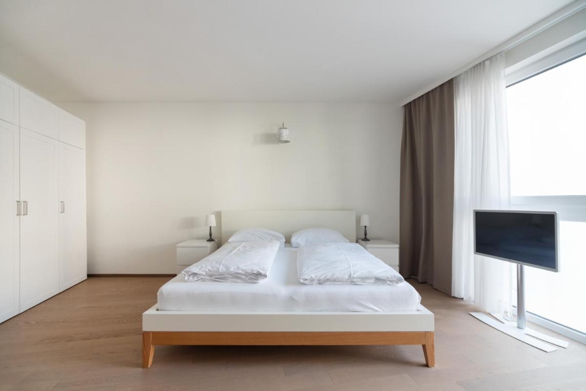 Quiet and cozy apartment next to Mariahilfer Strasse and Naschmarkt with AC