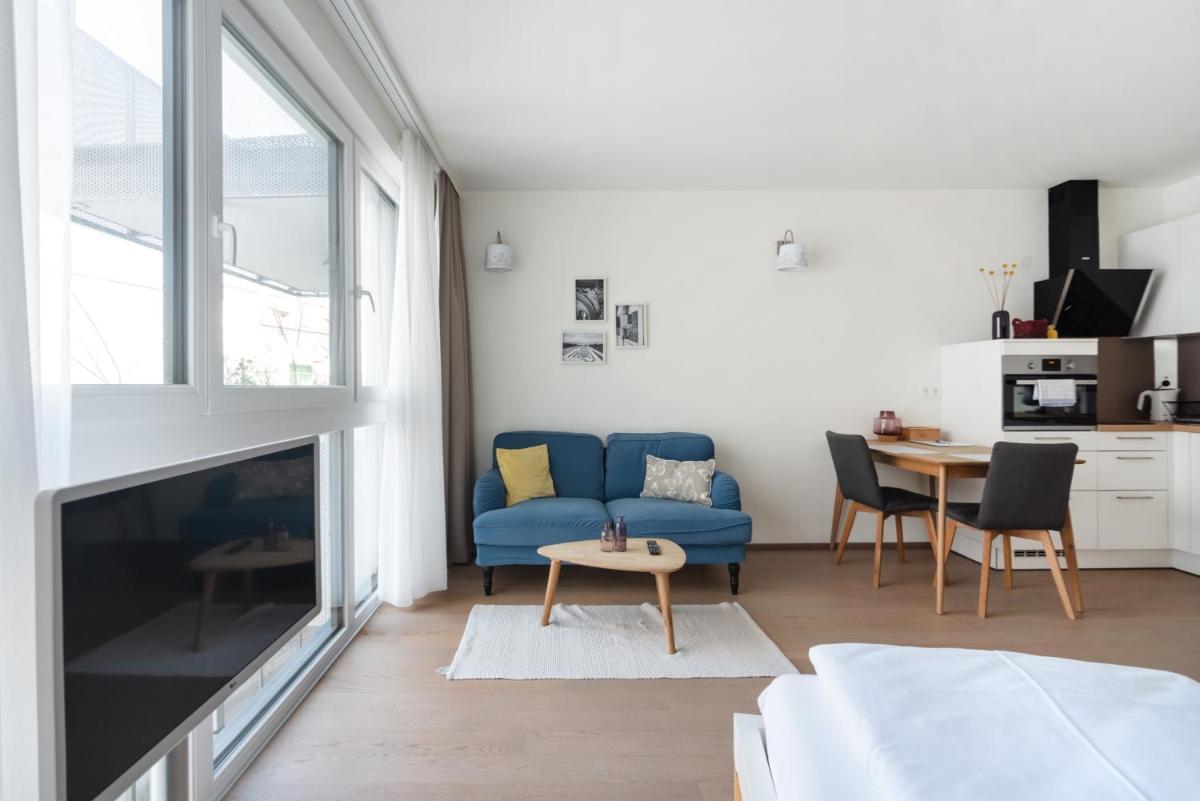 Quiet and cozy apartment next to Mariahilfer Strasse and Naschmarkt with AC