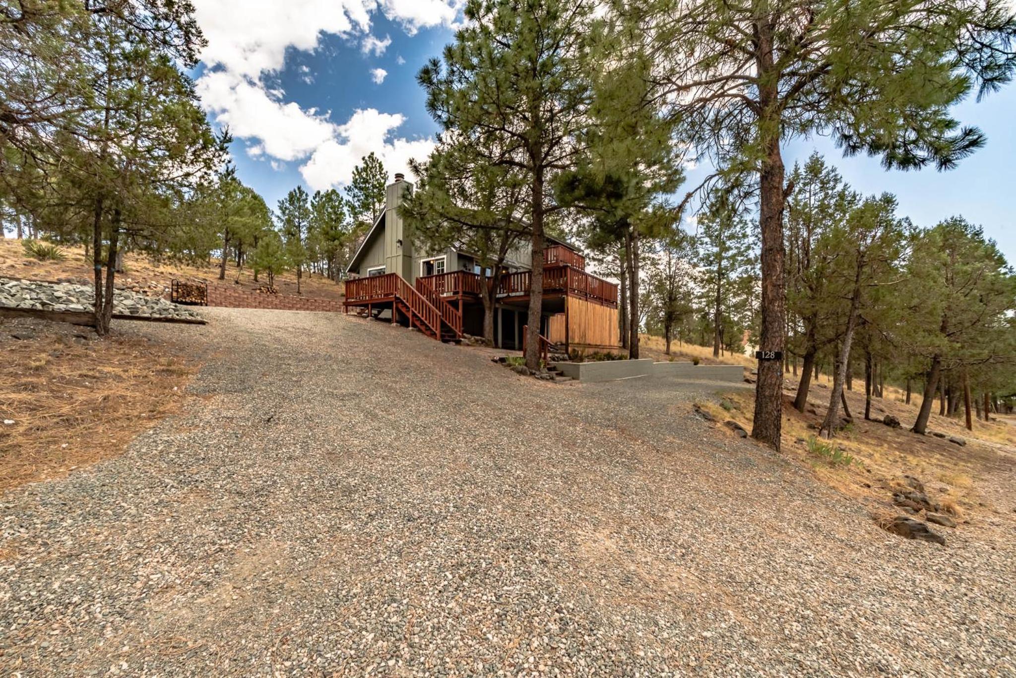 Casa Del Rey, 3 Bedrooms, Fireplace, Hot Tub, Foosball, Private, Sleeps 8 view 5