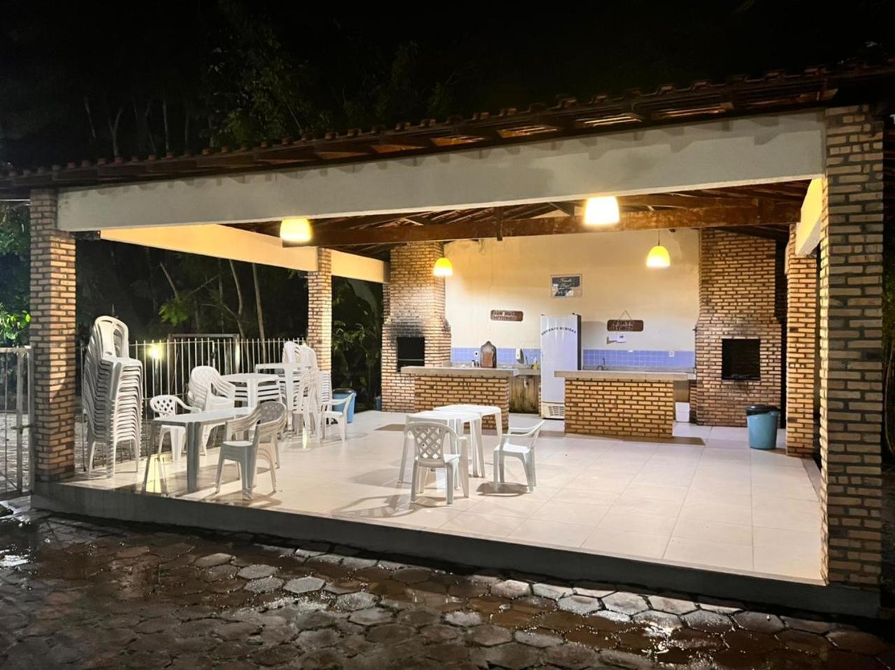 CASA DUPLEX em CONDOMÍNIO à beira do RIO PREGUIÇAS