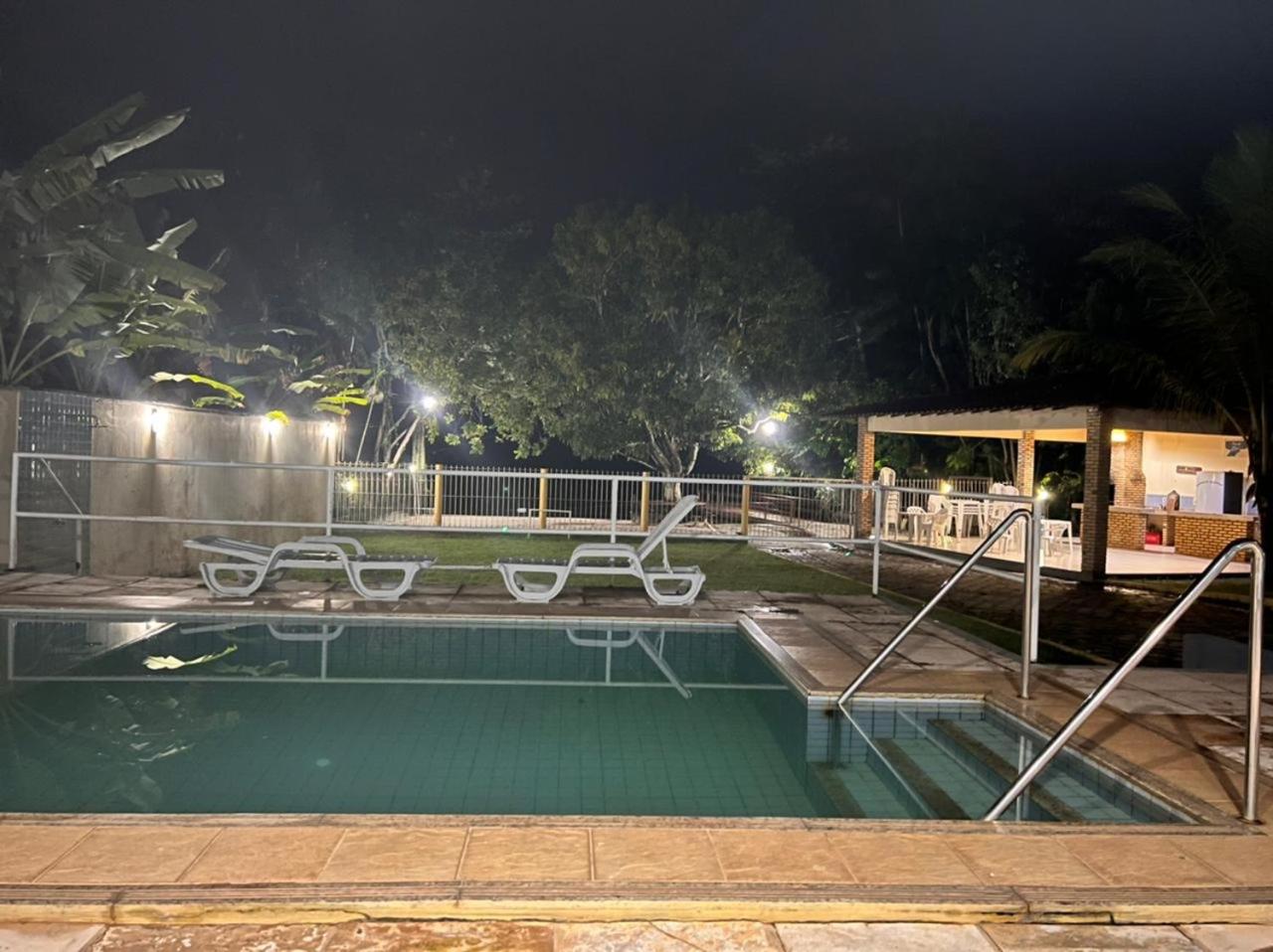 CASA DUPLEX em CONDOMÍNIO à beira do RIO PREGUIÇAS