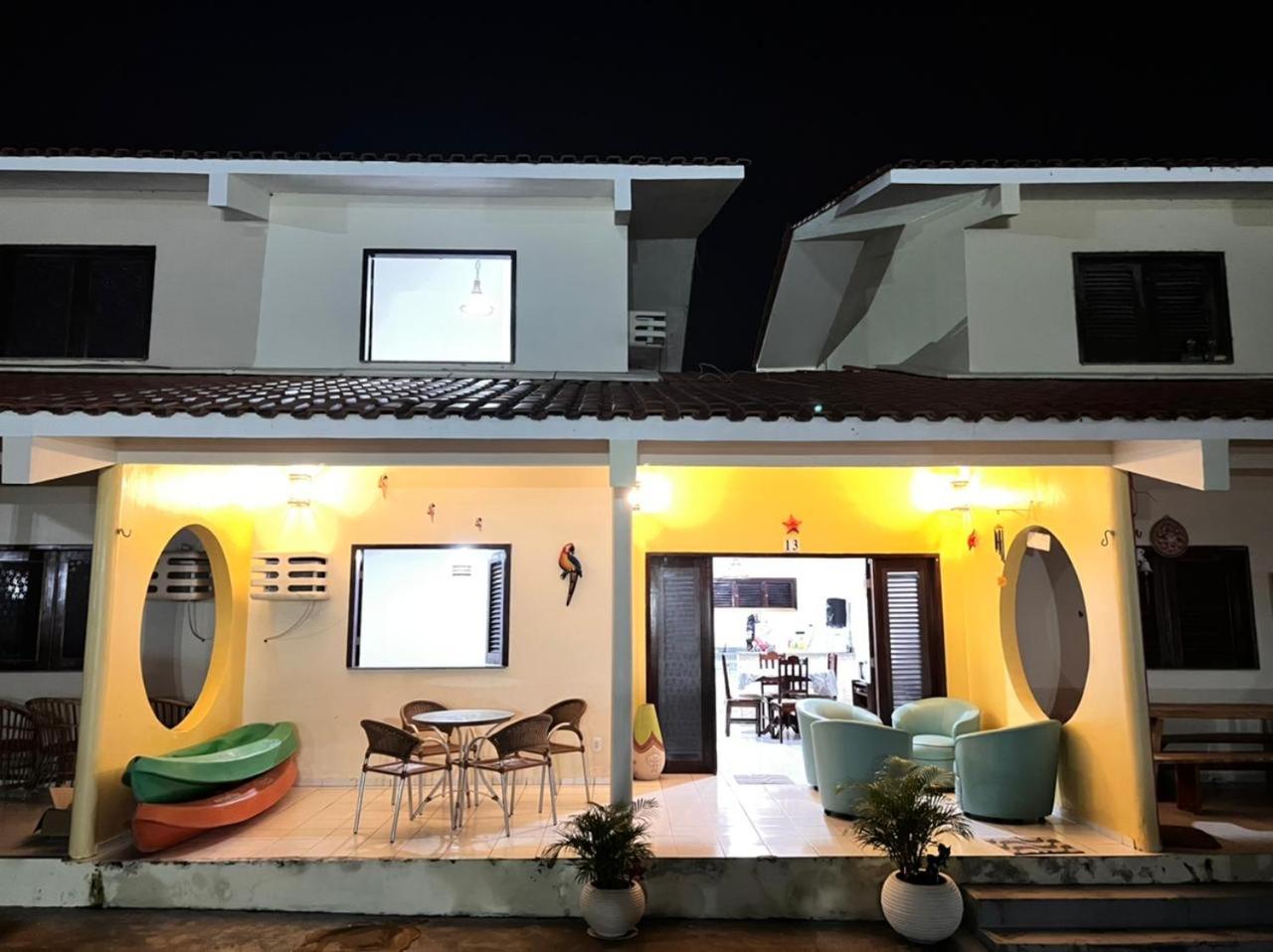 CASA DUPLEX em CONDOMÍNIO à beira do RIO PREGUIÇAS
