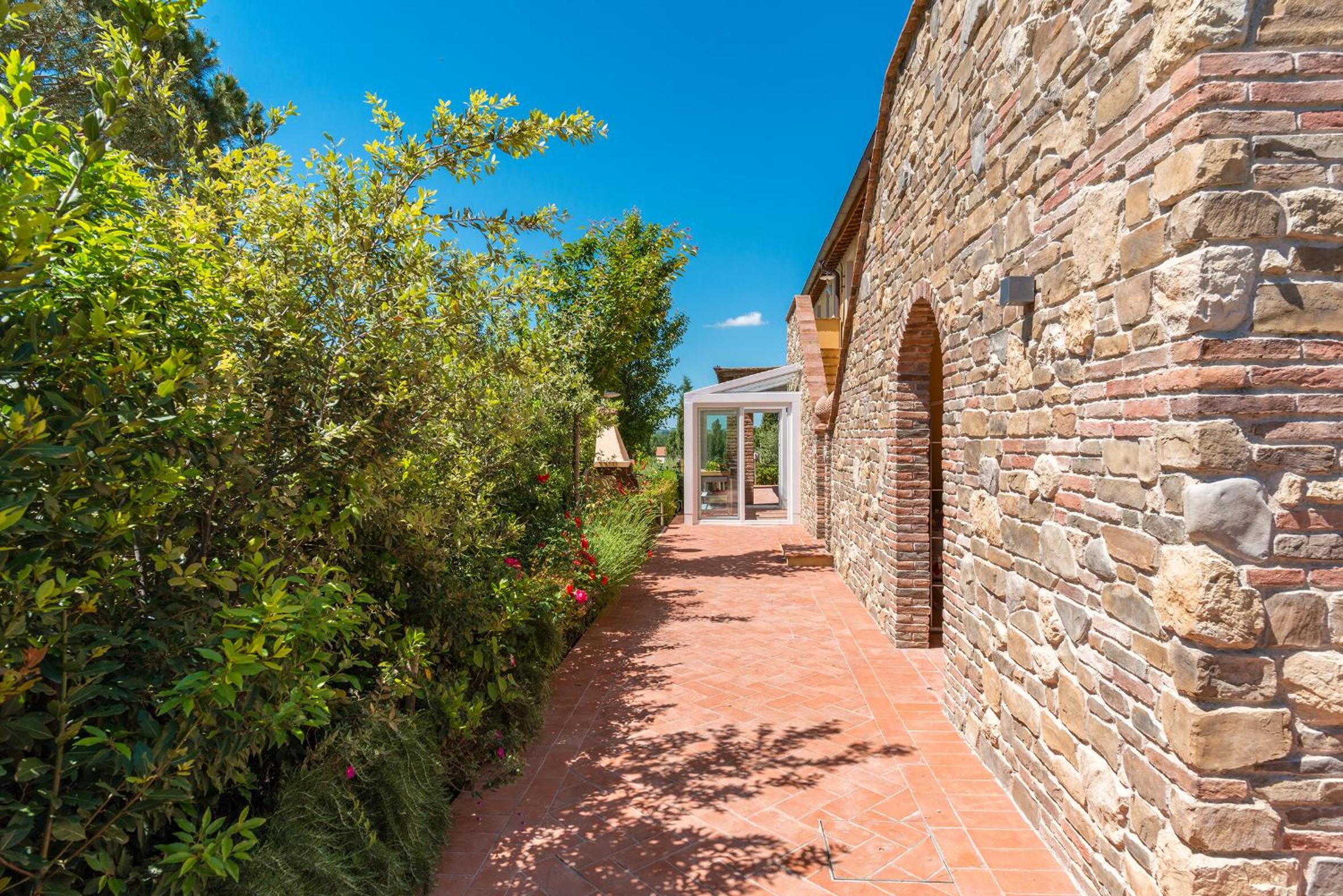 Wonderful Family Suite in Tuscany near Pisa and Florence - Two Bedrooms 4 pl view 3
