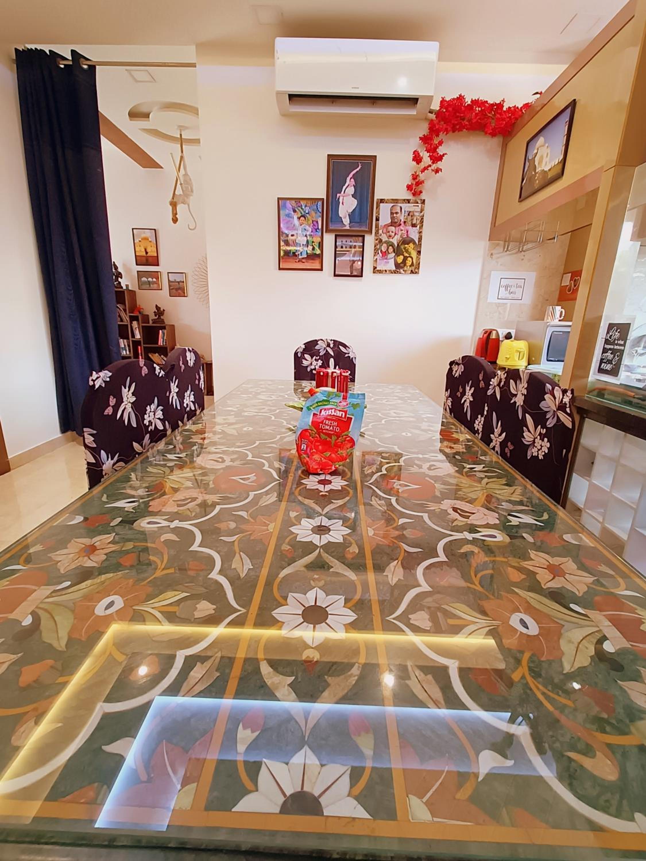 Photo 27 sur 115 de The Hideout Agra Garden Homestay - Near Taj Mahal