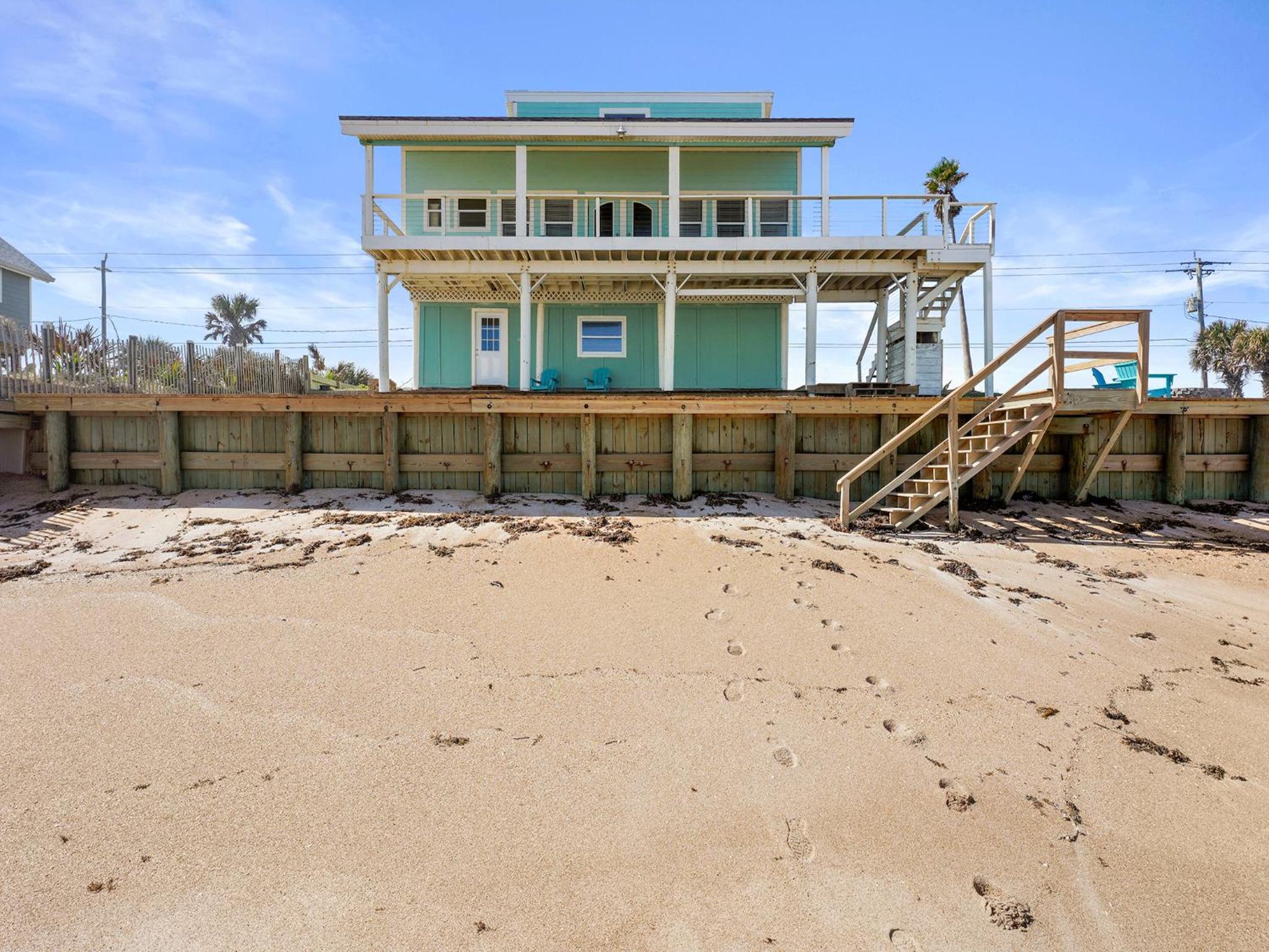 Hemingway Dream, 5 Bedrooms, Beach Front, Sleeps 14 view 4