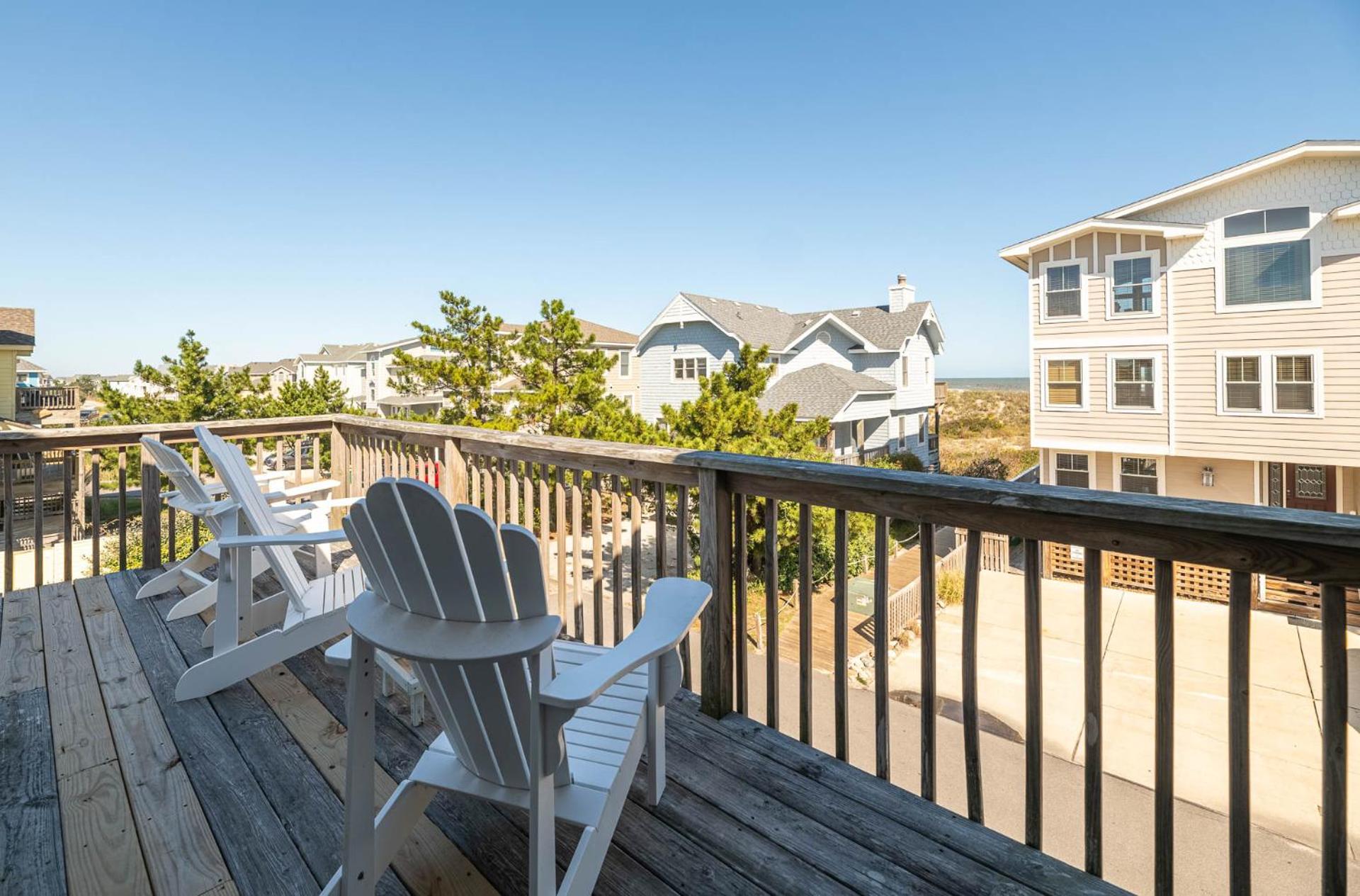 3 Little Gulls - Corolla, Ocean Sands, 30 Ft to Beach, Semi-Oceanfront, Pool, Hot Tub, Pets OK