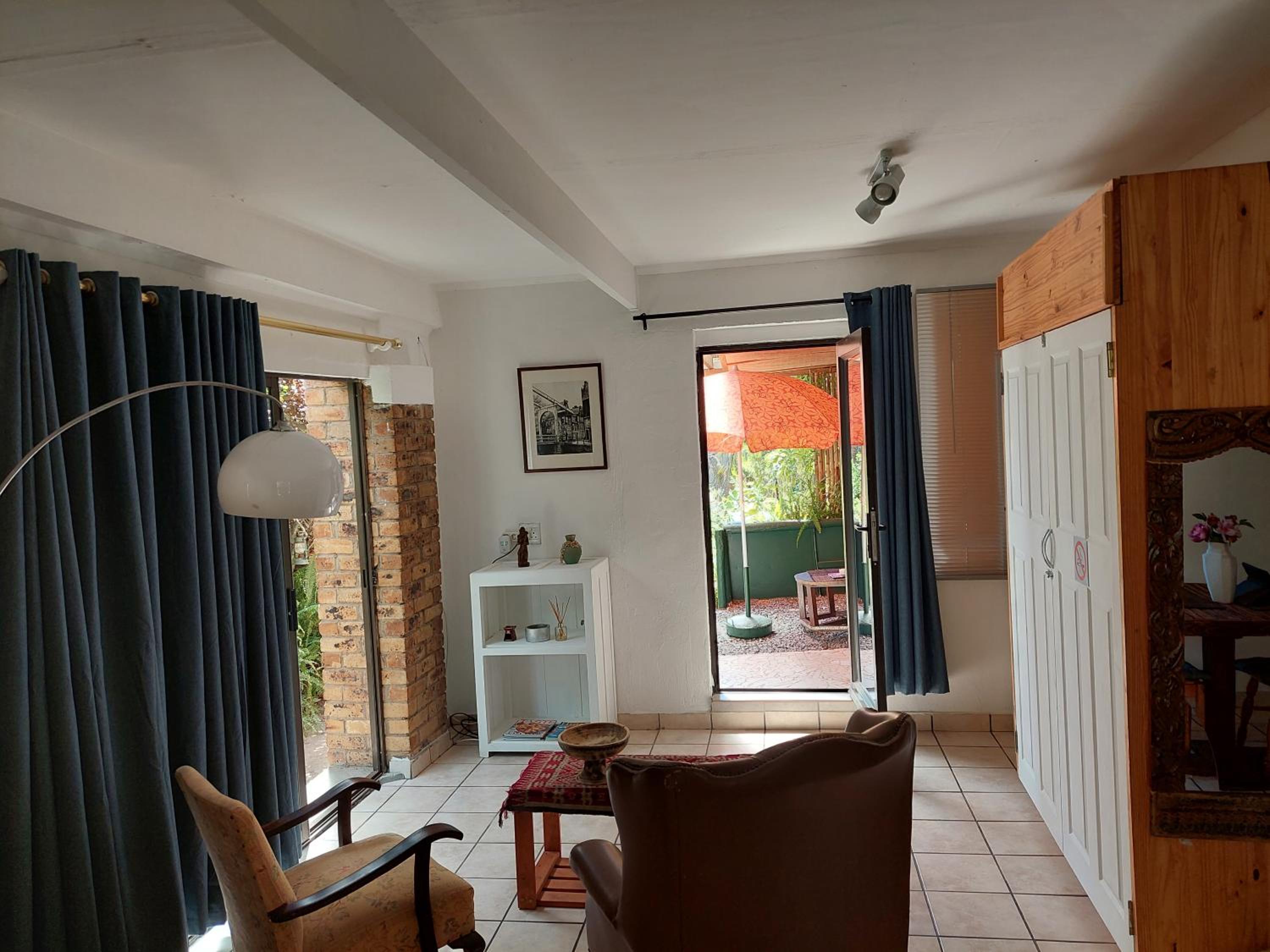Santika Garden Cottage Stellenbosch view 5