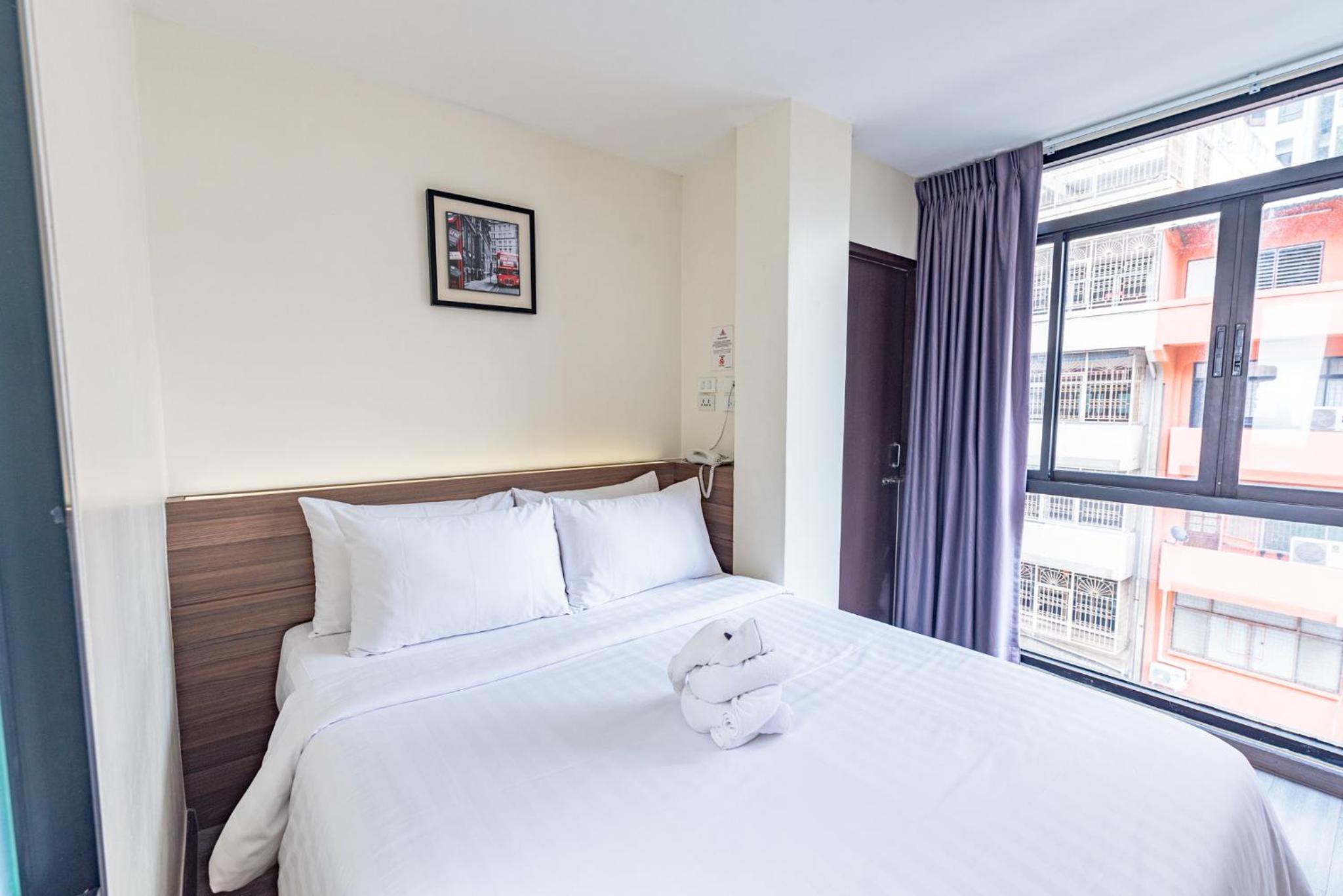 Sovereign Group Hotel at Pratunam