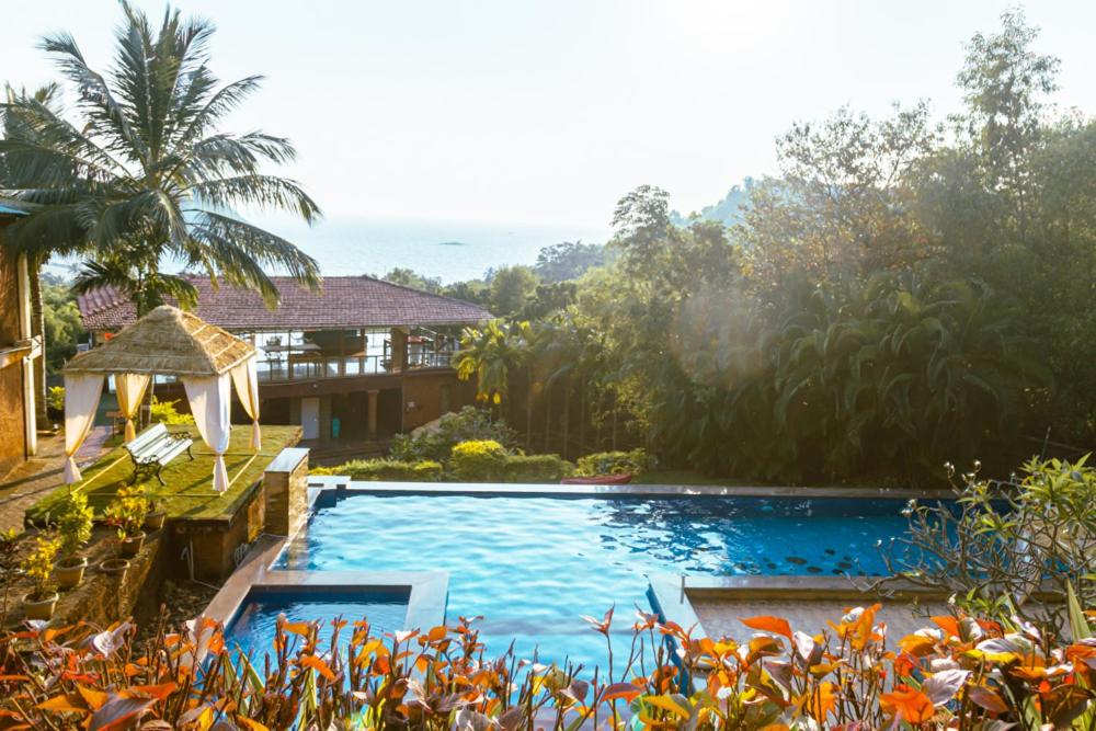 Kudle Beach View Resort And Spa Gokarna