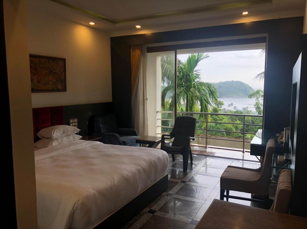 Kudle Beach View Resort And Spa Gokarna
