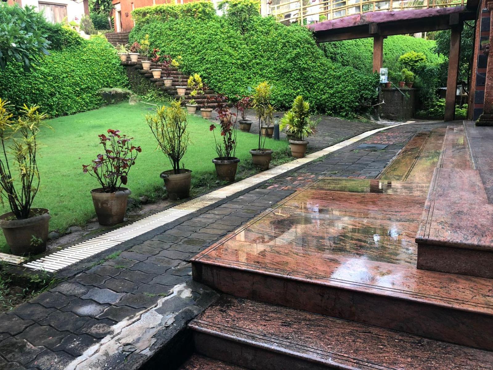 Kudle Beach View Resort And Spa Gokarna