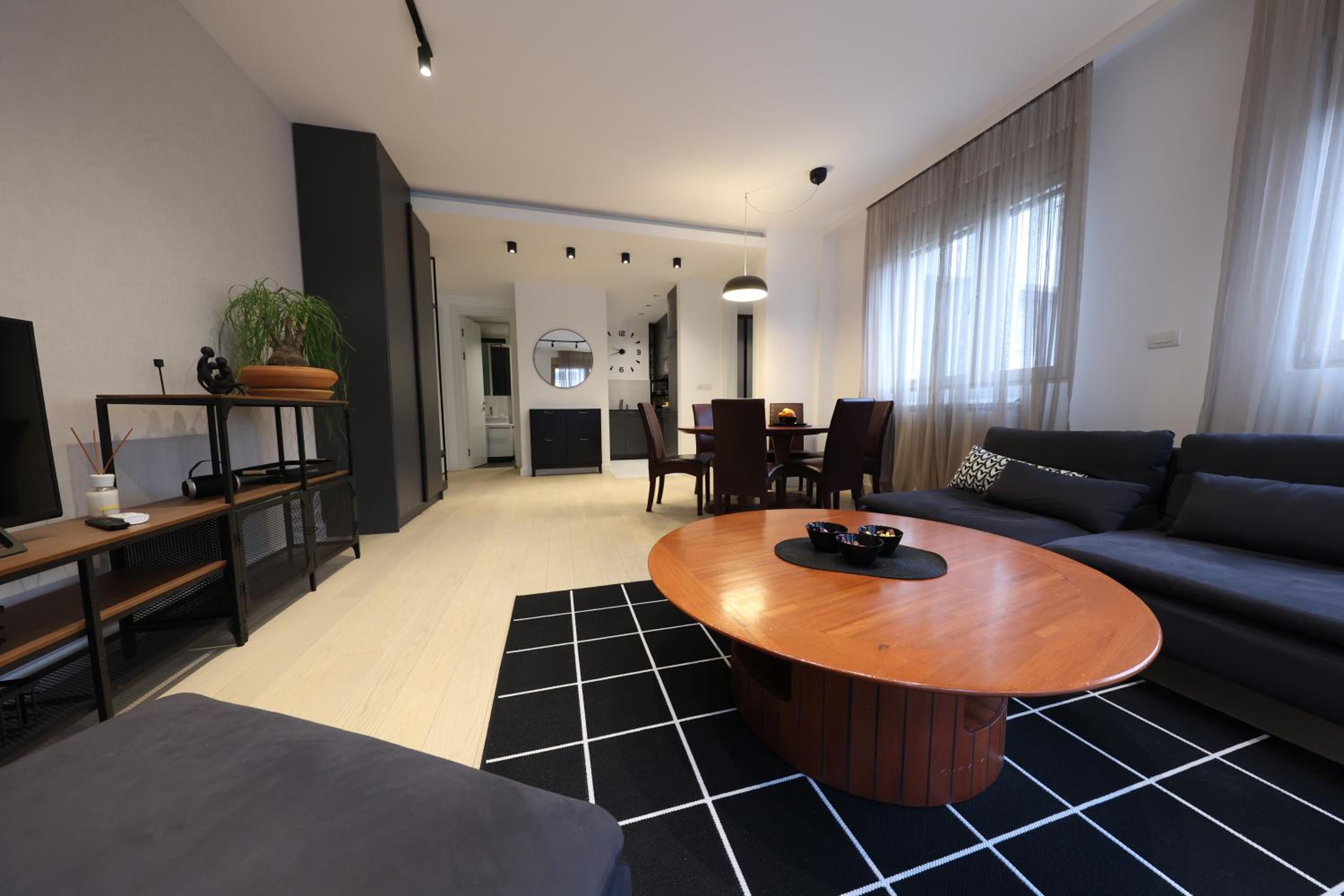 Modern apartment in the heart of Belgrade view 4