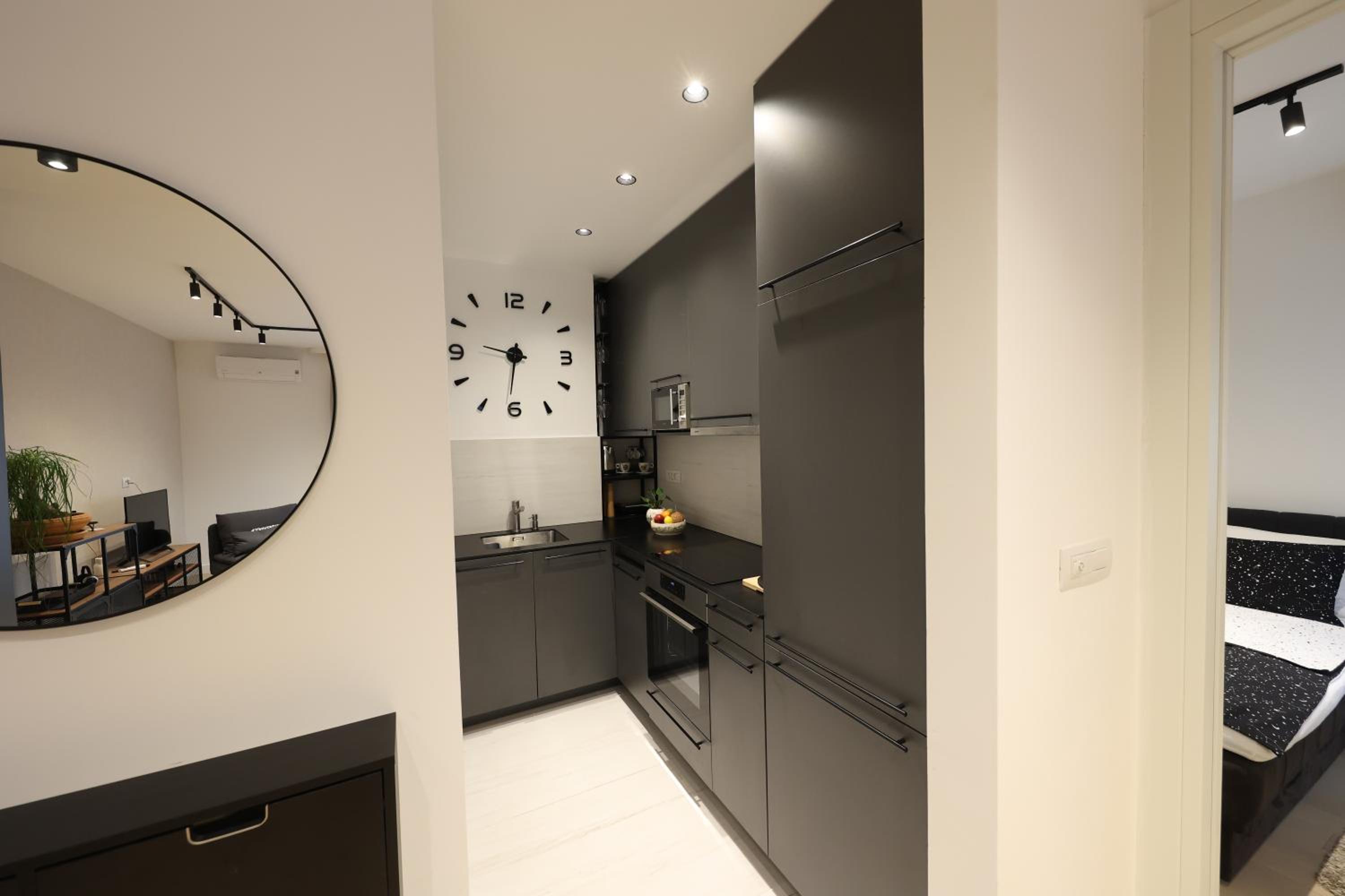 Modern apartment in the heart of Belgrade view 5