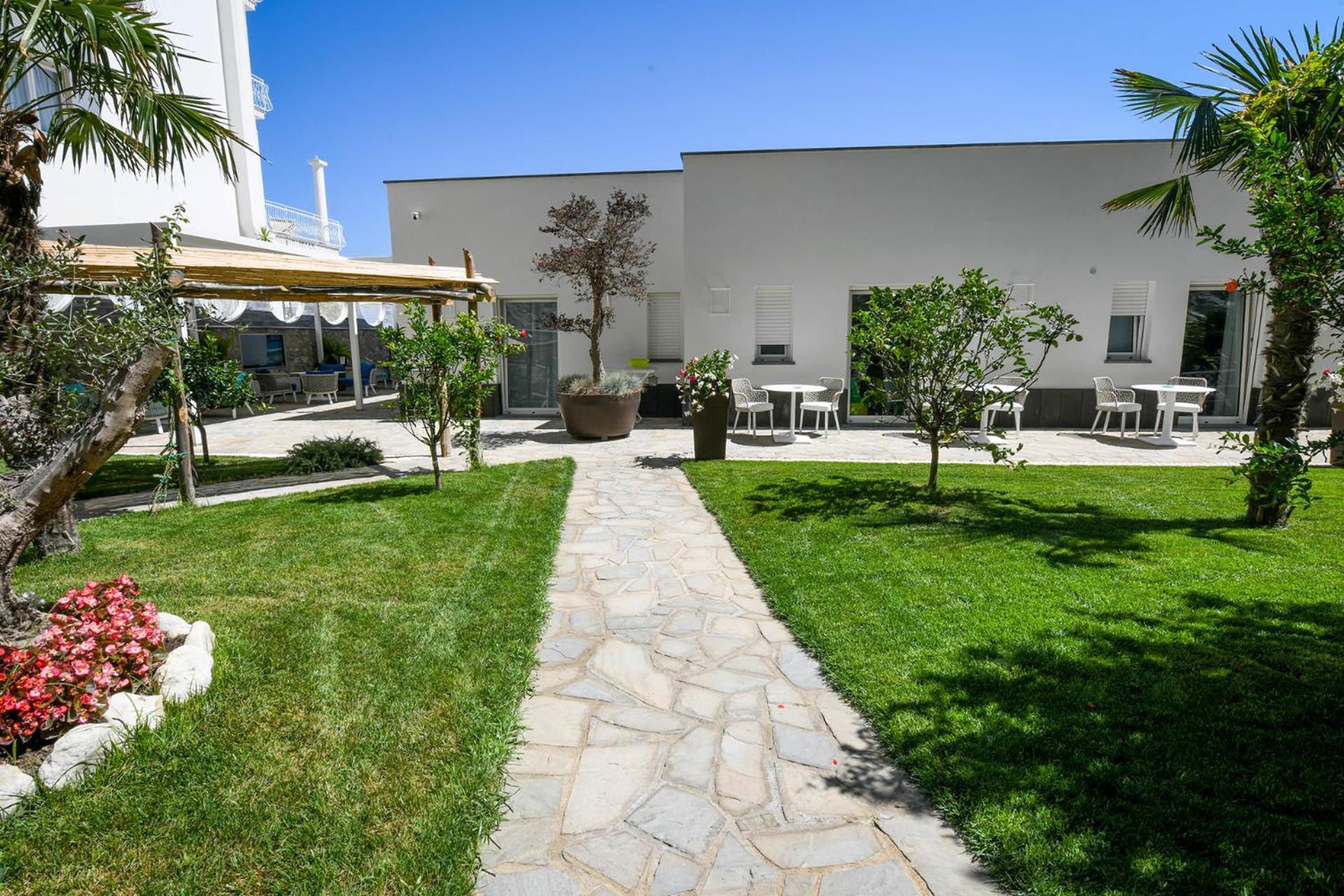 Villa Marina Grande view 4