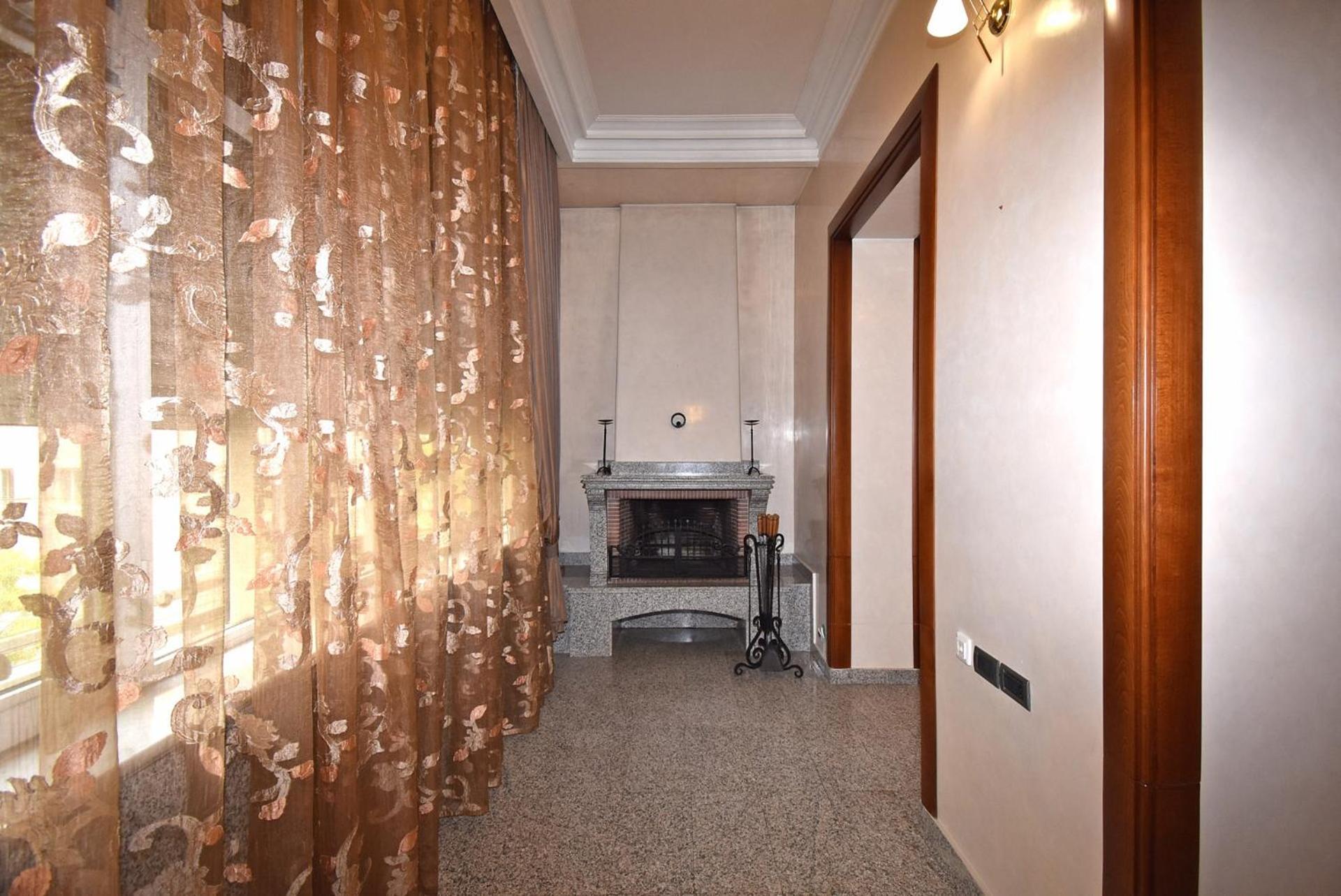 Northern Avenue, 2 bedrooms Beautiful, Renovated apartment TT339
