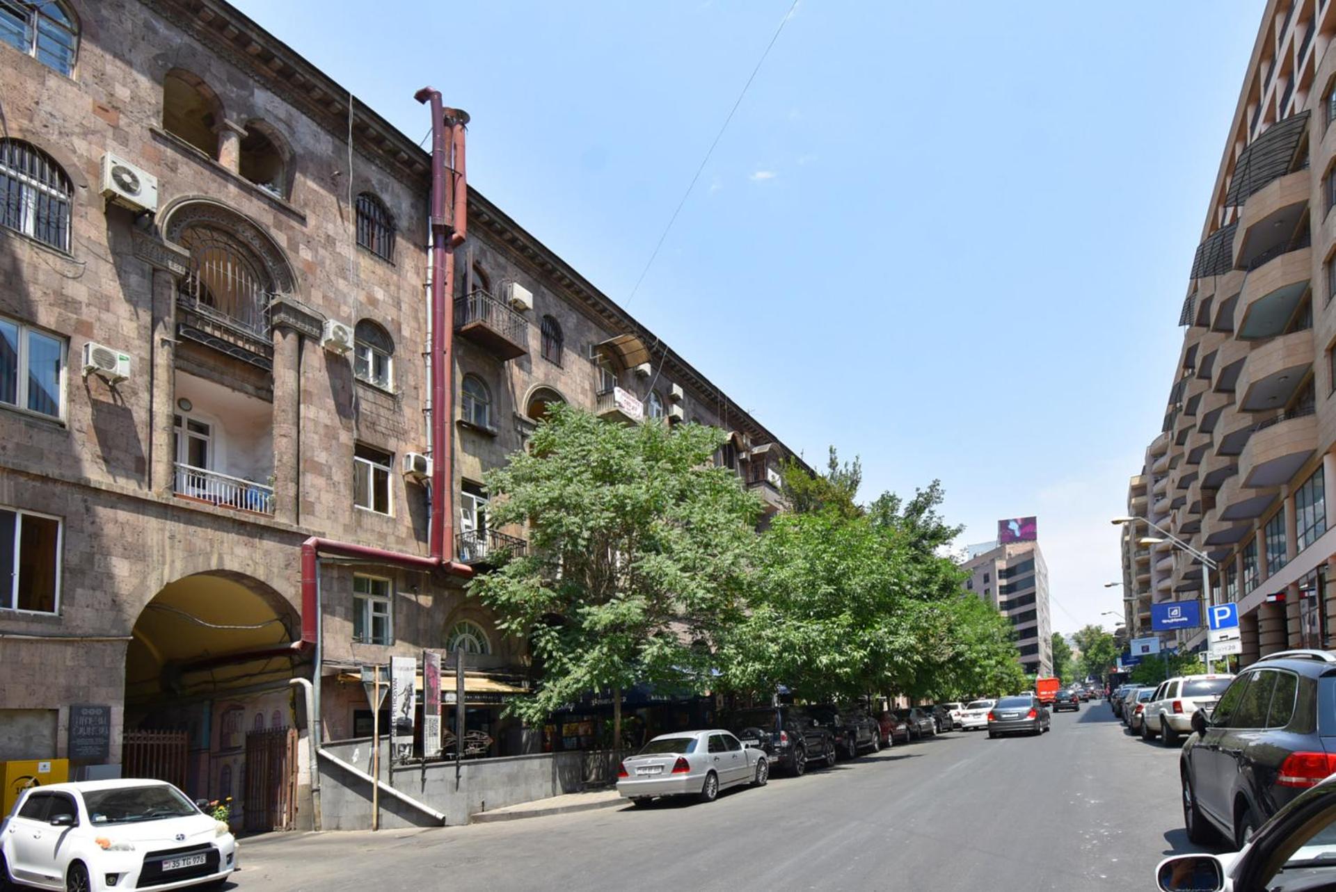 Northern Avenue, 2 bedrooms Beautiful, Renovated apartment TT339