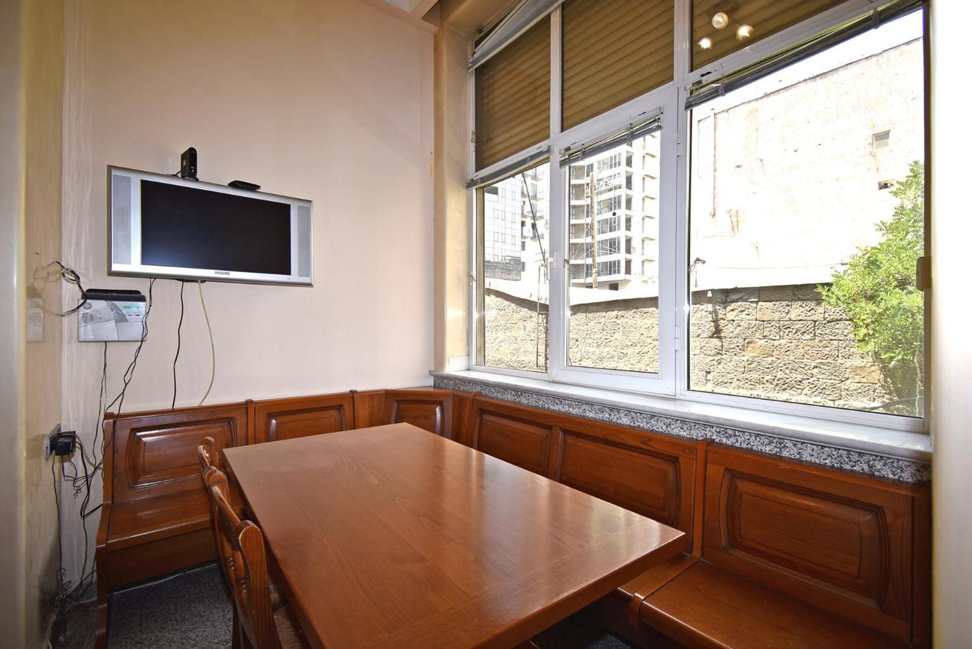 Northern Avenue, 2 bedrooms Beautiful, Renovated apartment TT339