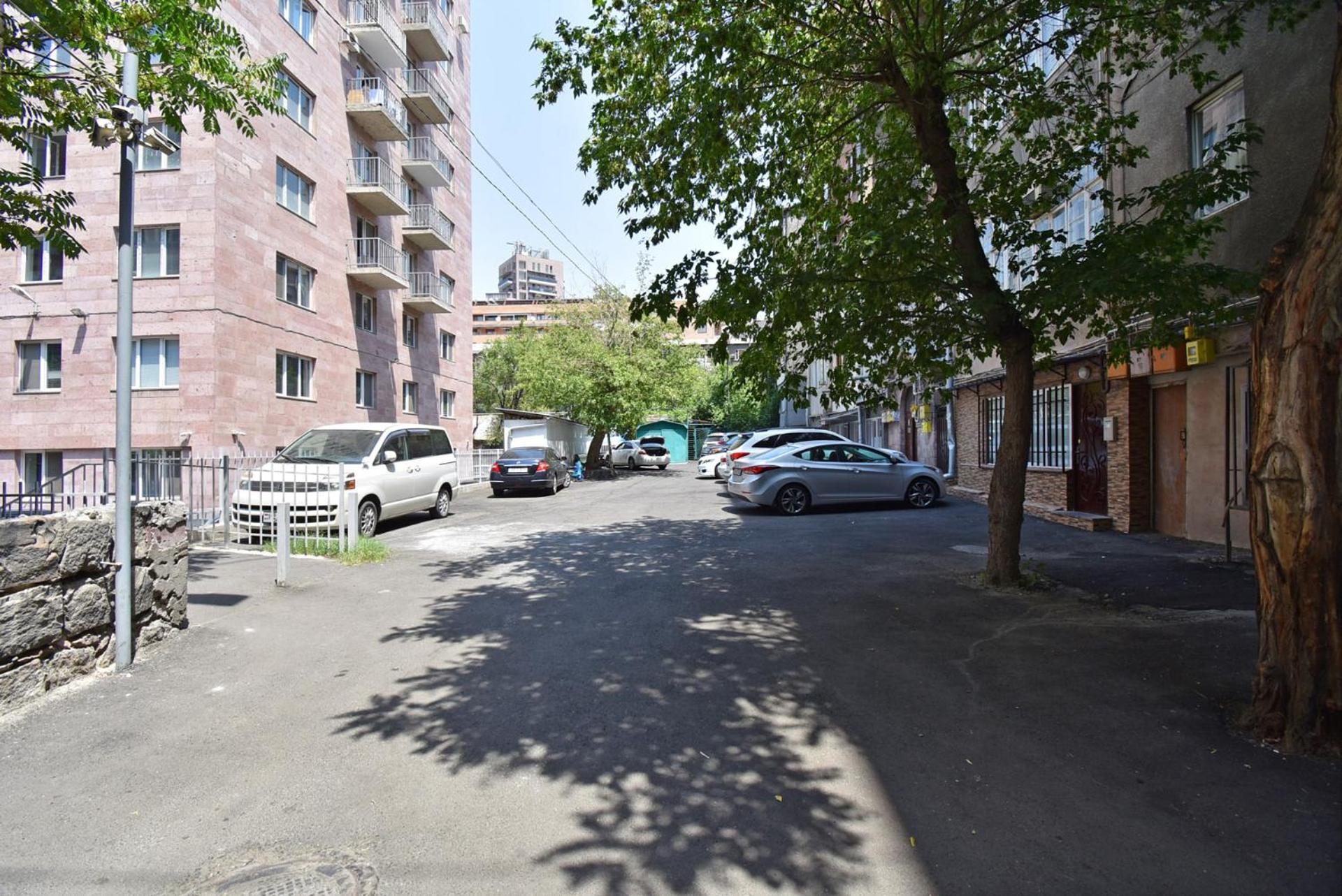 Northern Avenue, 2 bedrooms Beautiful, Renovated apartment TT339