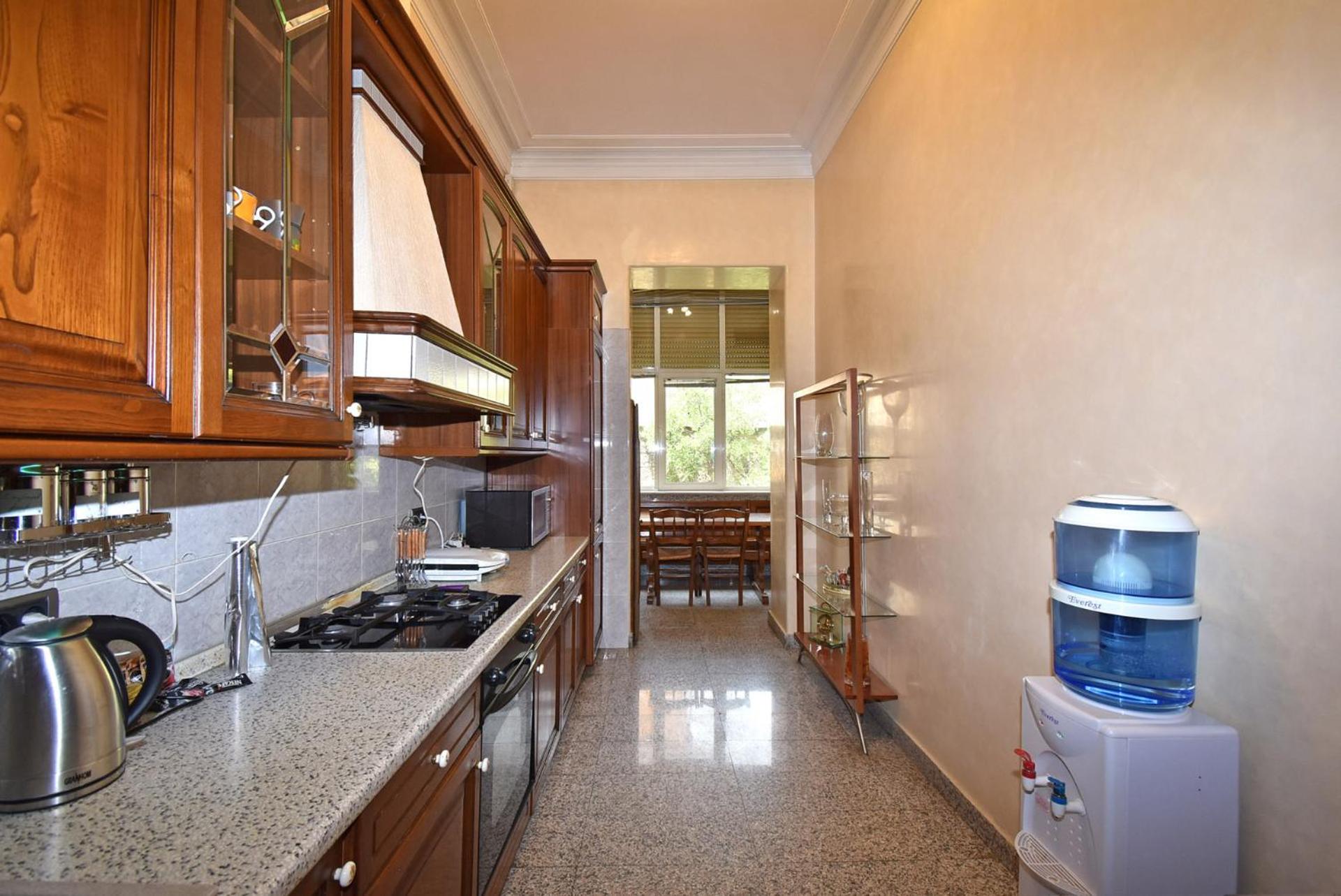 Northern Avenue, 2 bedrooms Beautiful, Renovated apartment TT339