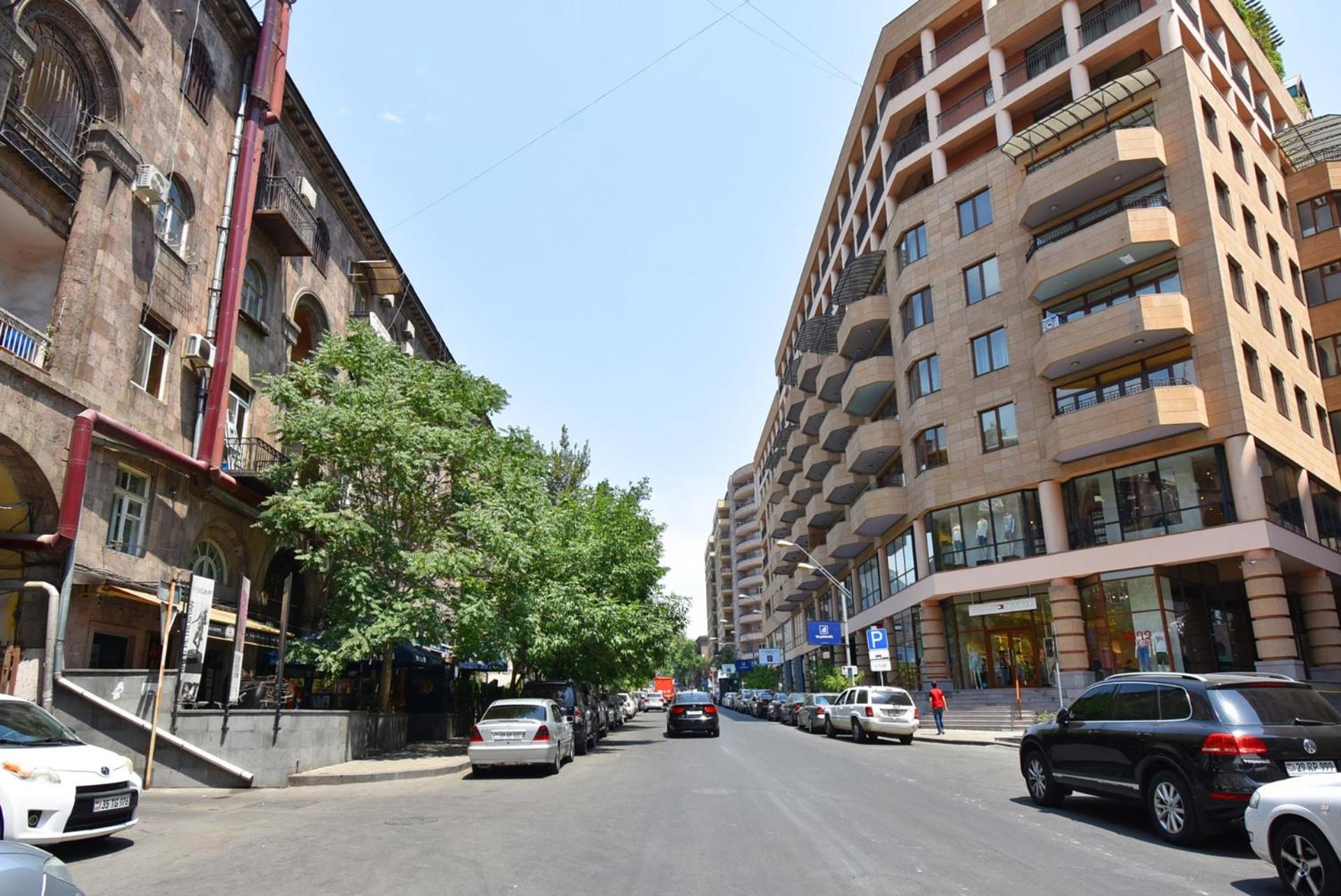 Northern Avenue, 2 bedrooms Beautiful, Renovated apartment TT339
