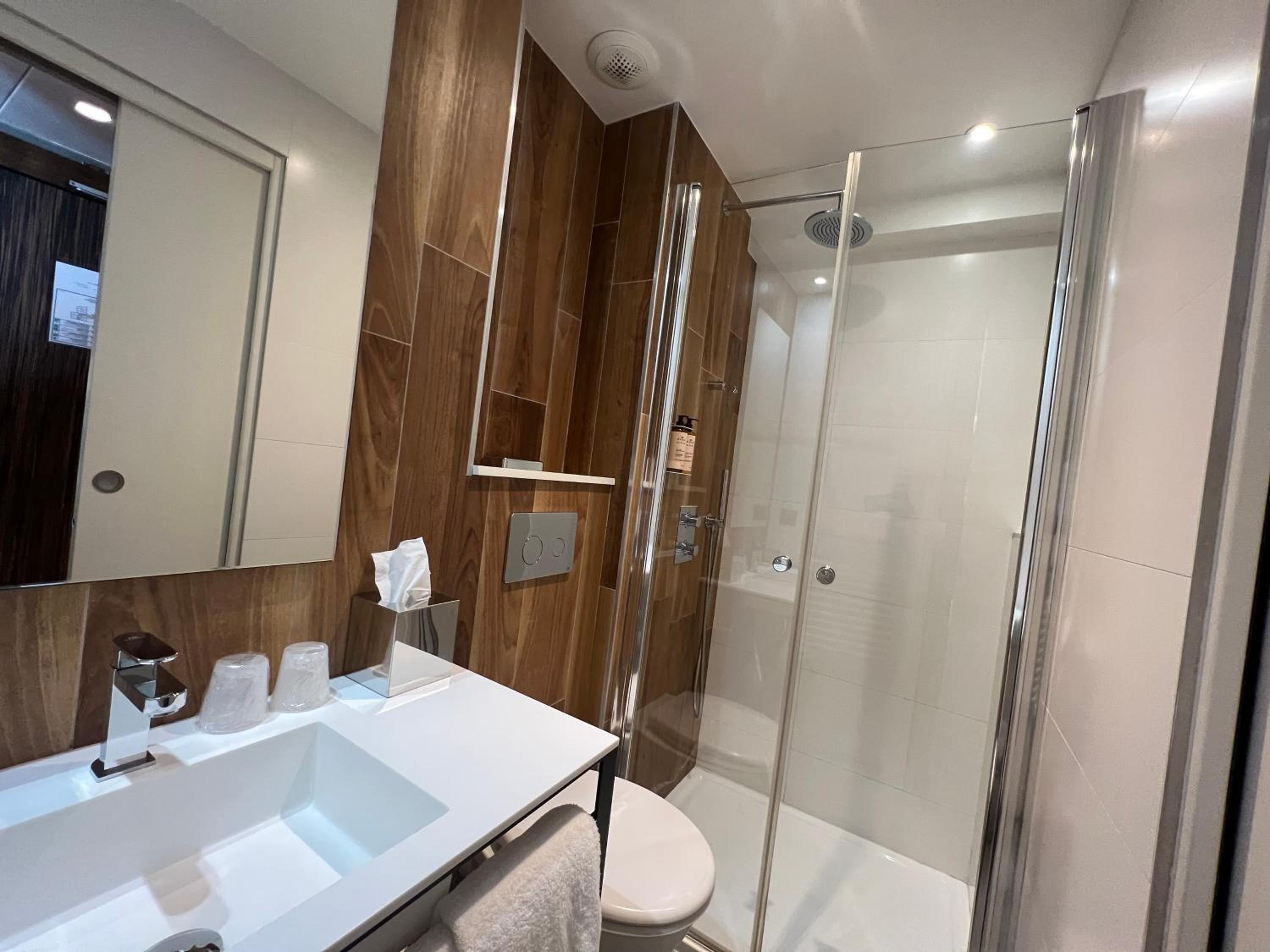 Boulogne-Billancourt Vacations - Hotel Acanthe - Boulogne Billancourt - Property Image 10