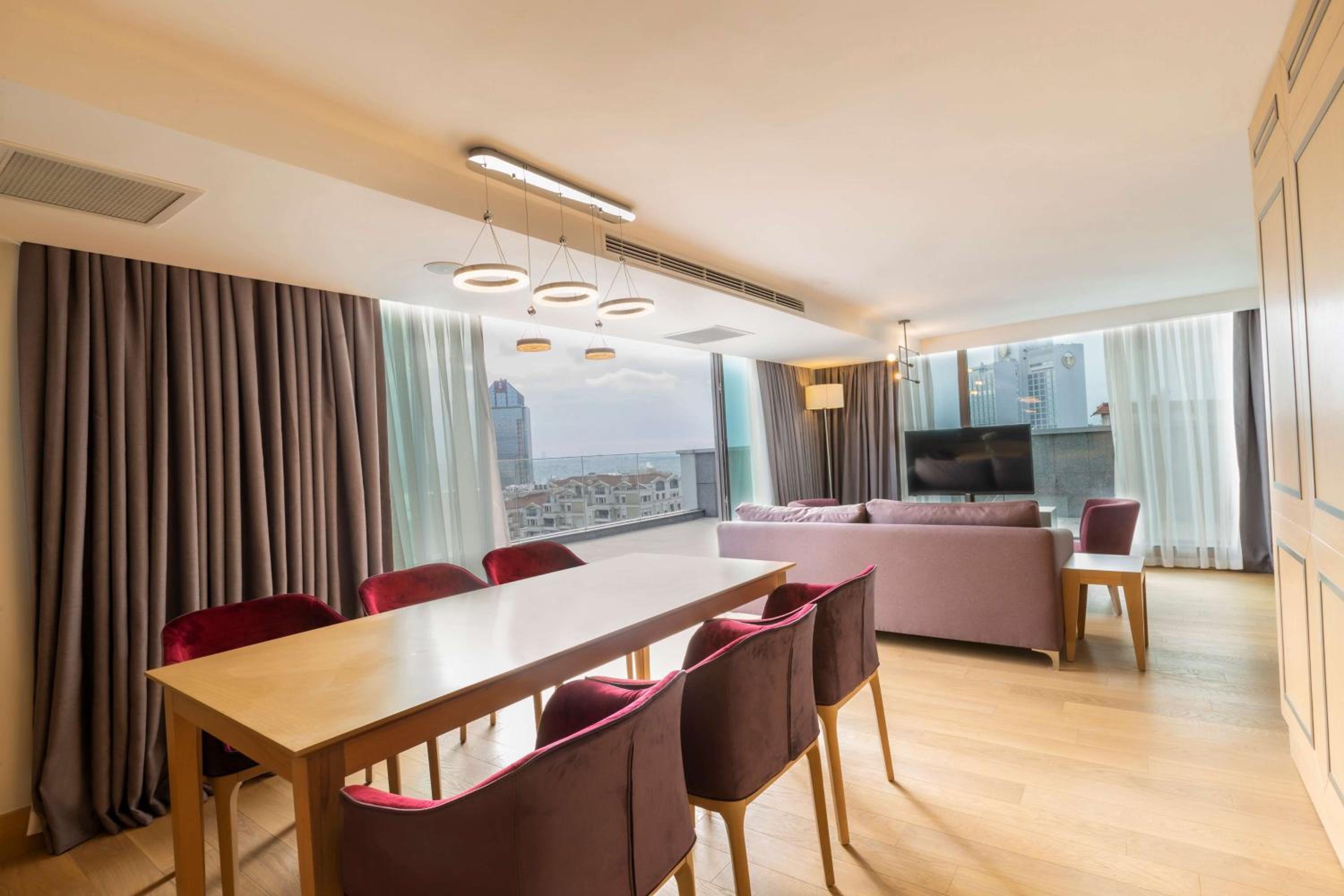 Radisson Otel İstanbul Harbiye - Image 18