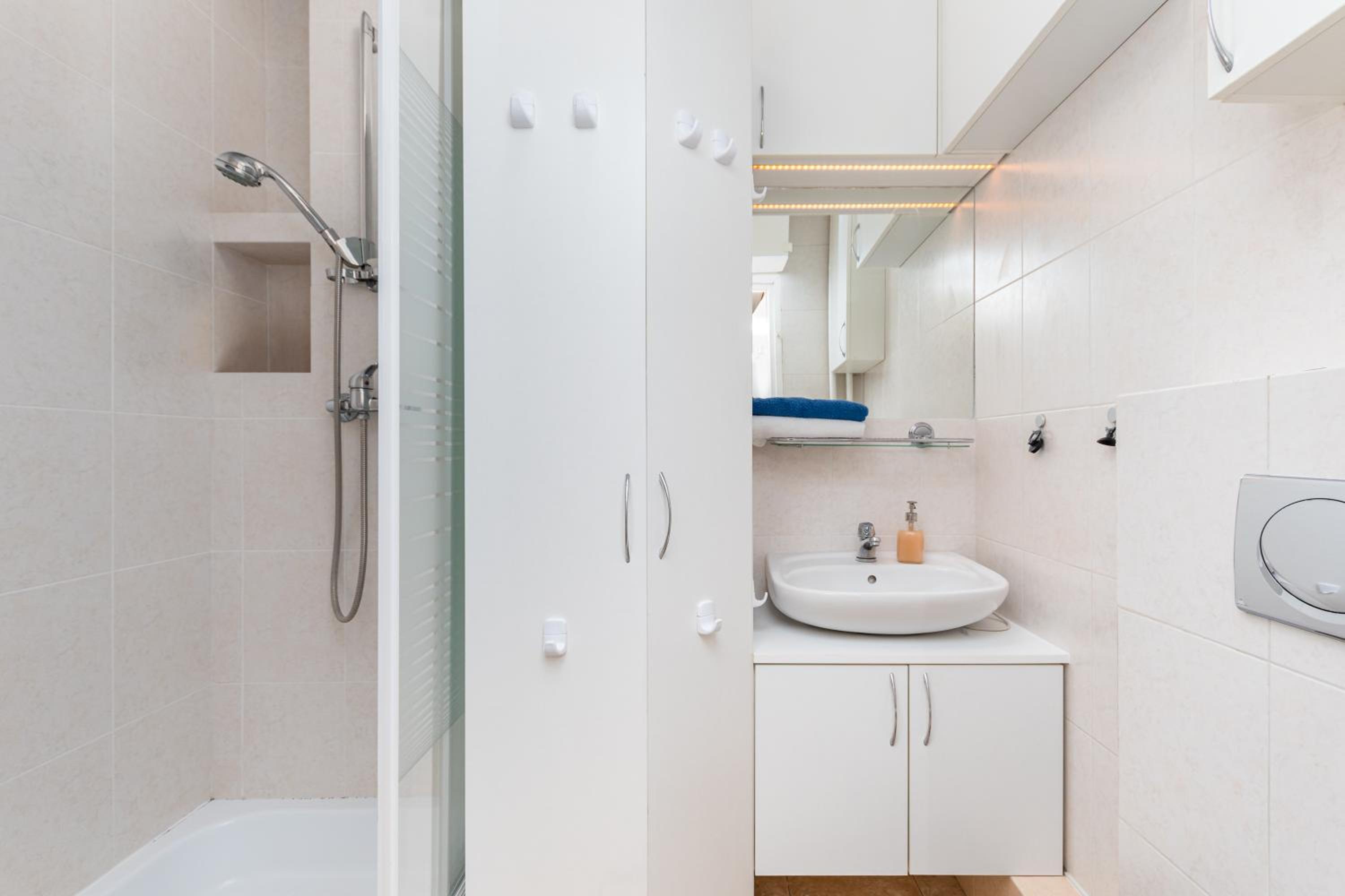 Apartament Emilii Plater by Your Freedom view 4