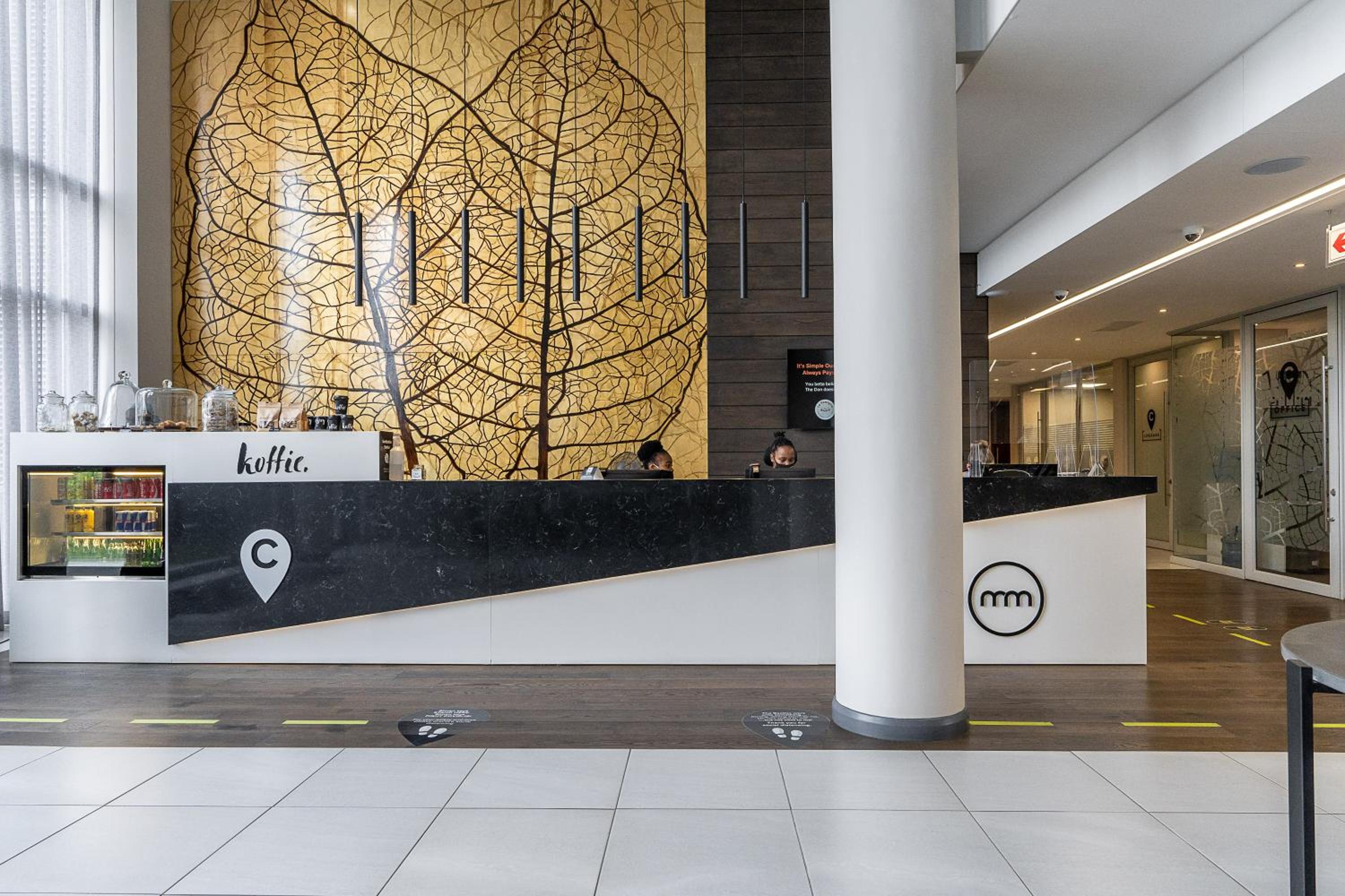 Luxurious Menlyn Maine 1 Bedroom on 12th Floor with Stunning Views & No Load Shedding view 2