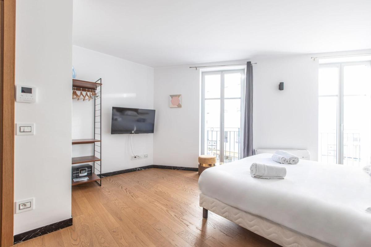Deluxe Studio with Balcony - Cannes Center - Marche Forville - 5 min Palais, Croisette & Plages photo 4