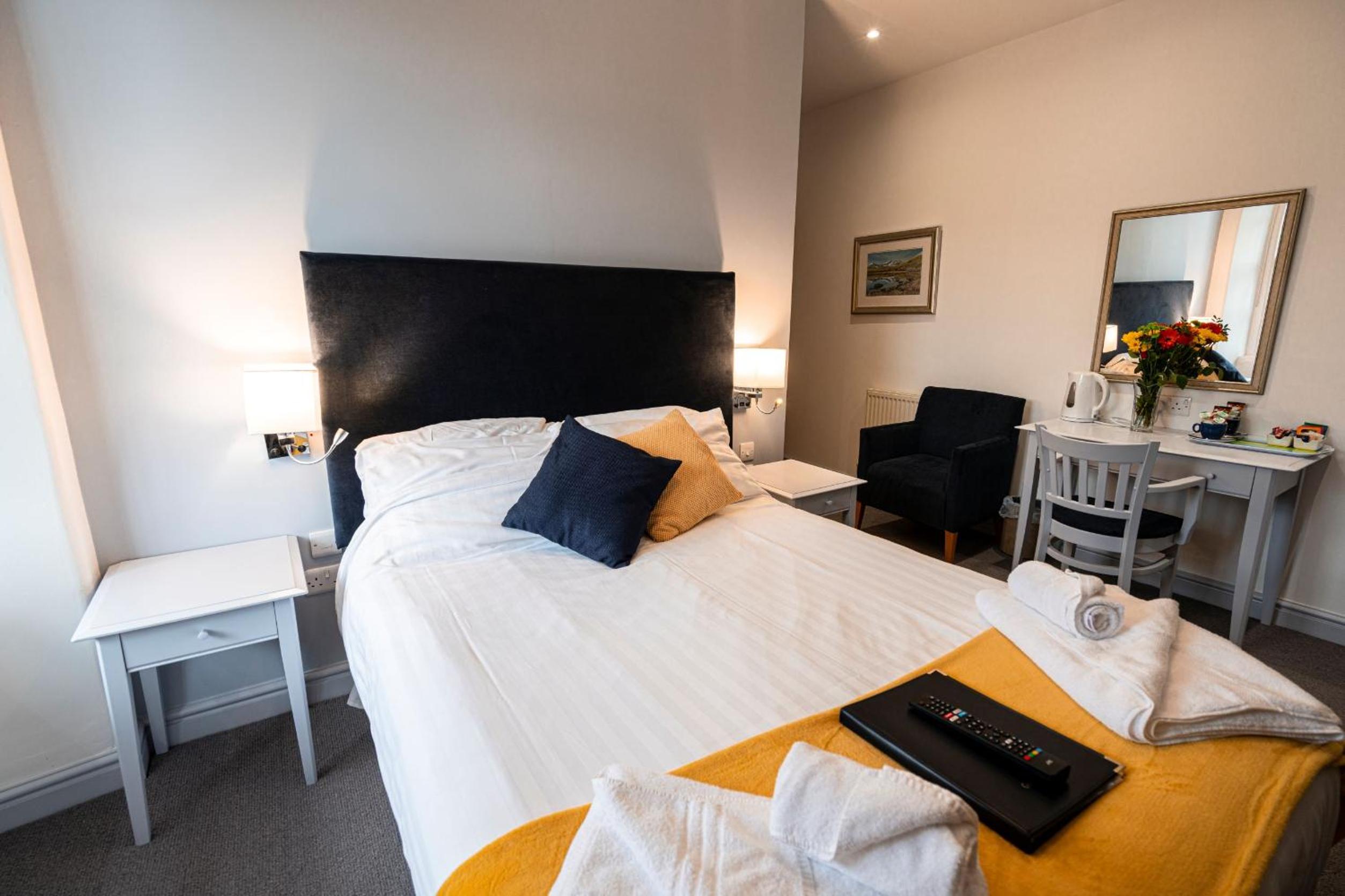 Grapes Hotel, Bar & Restaurant Snowdonia Nr Zip World