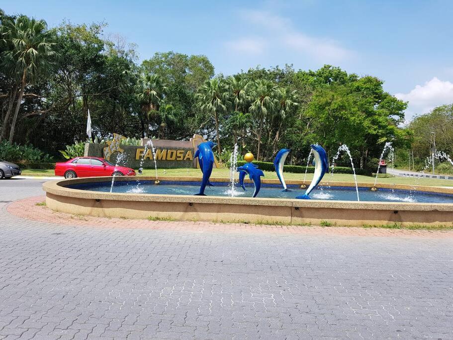 D Savoy 3 Bedroom Condo within Famosa Resort photo 6