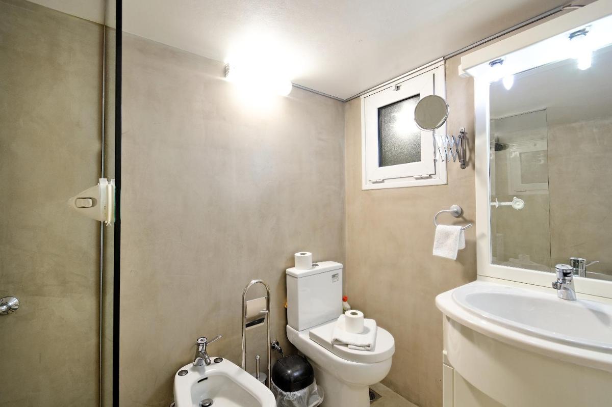 Glyfada Breeze Apartments