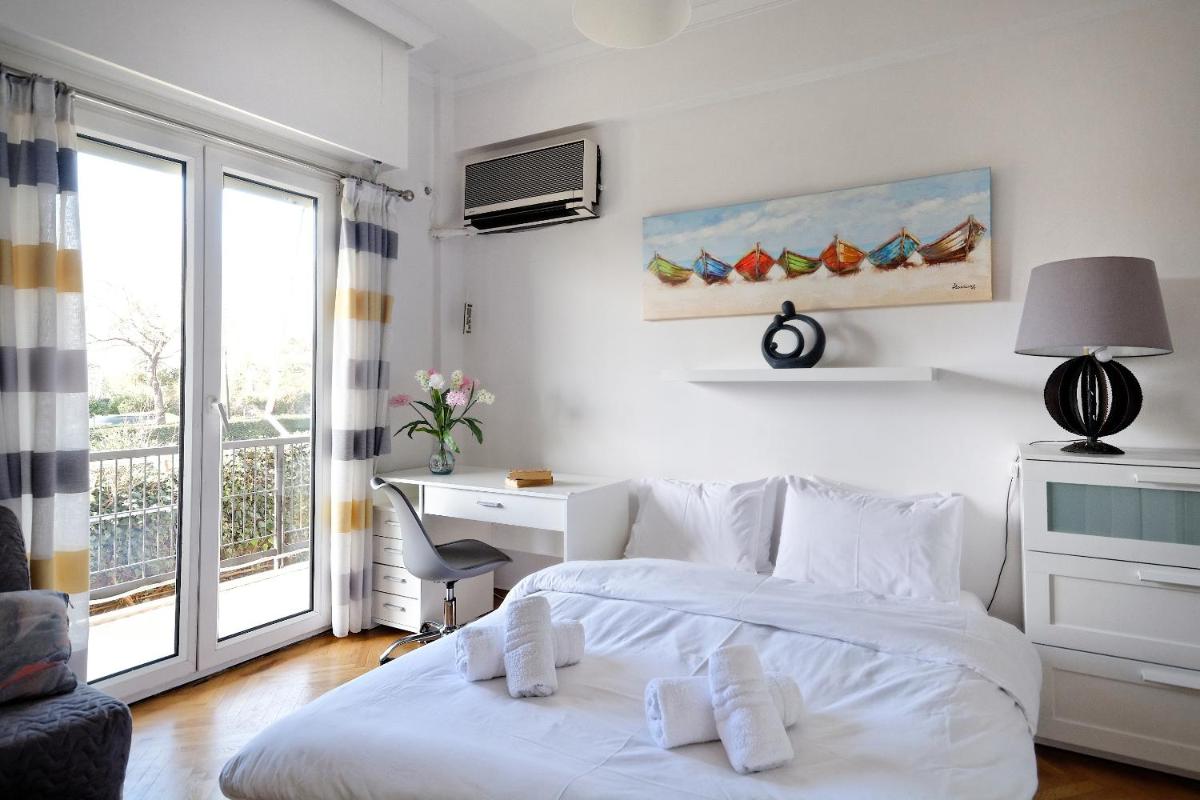 Glyfada Breeze Apartments