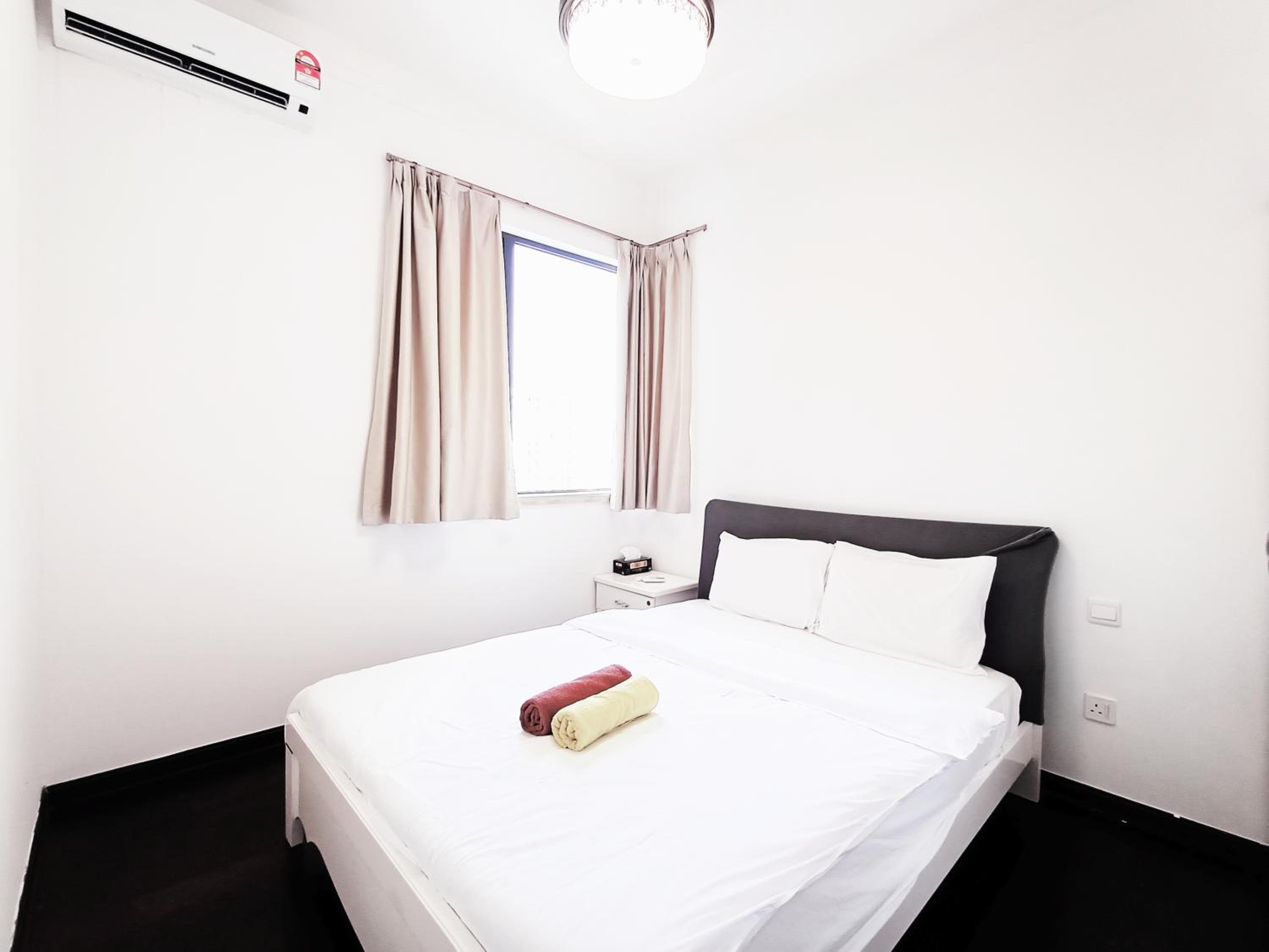 R&F Princess Cove JB Town Homestay 3 Bed 2 Bath
