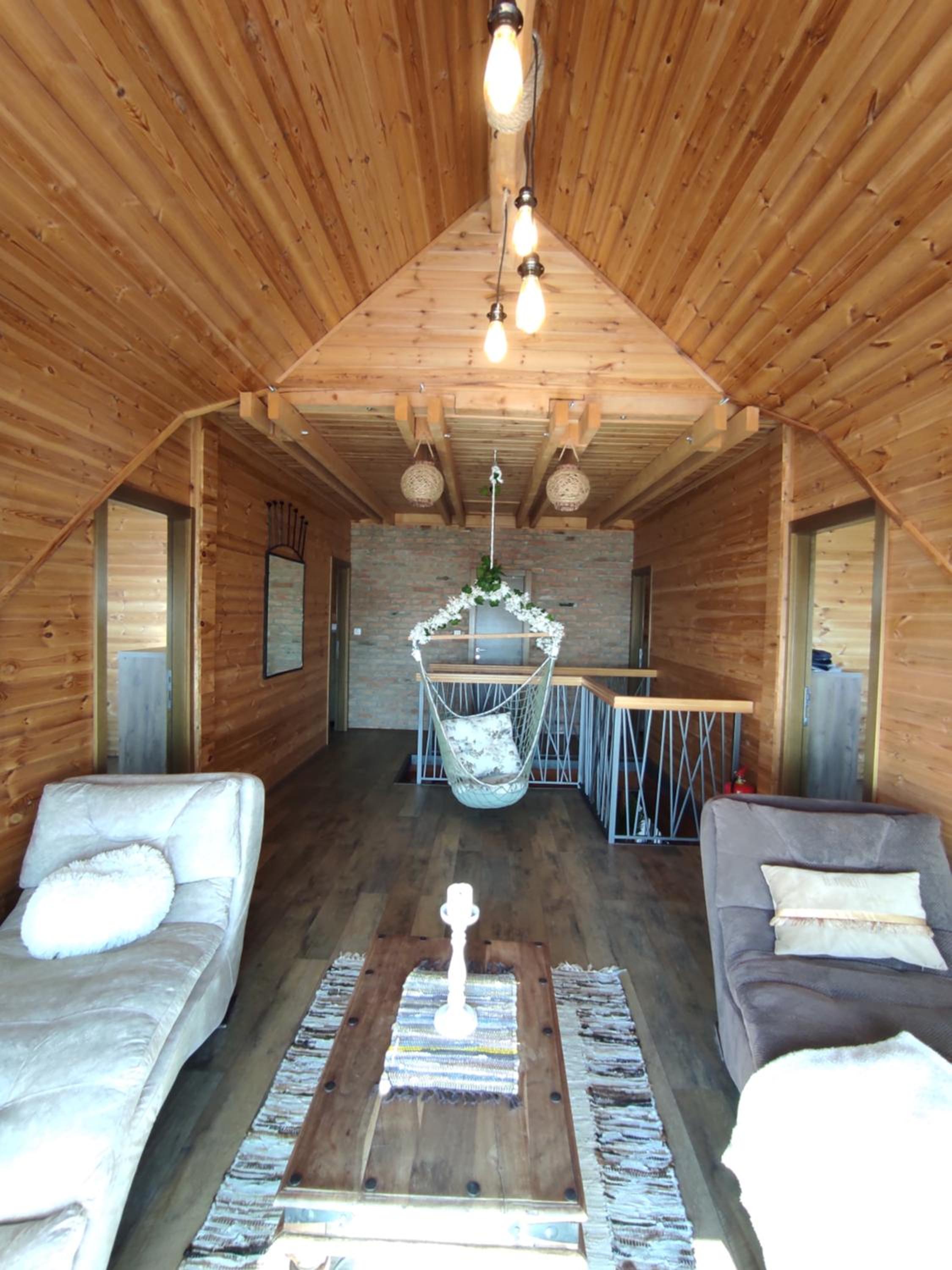 Rustic dream MIA