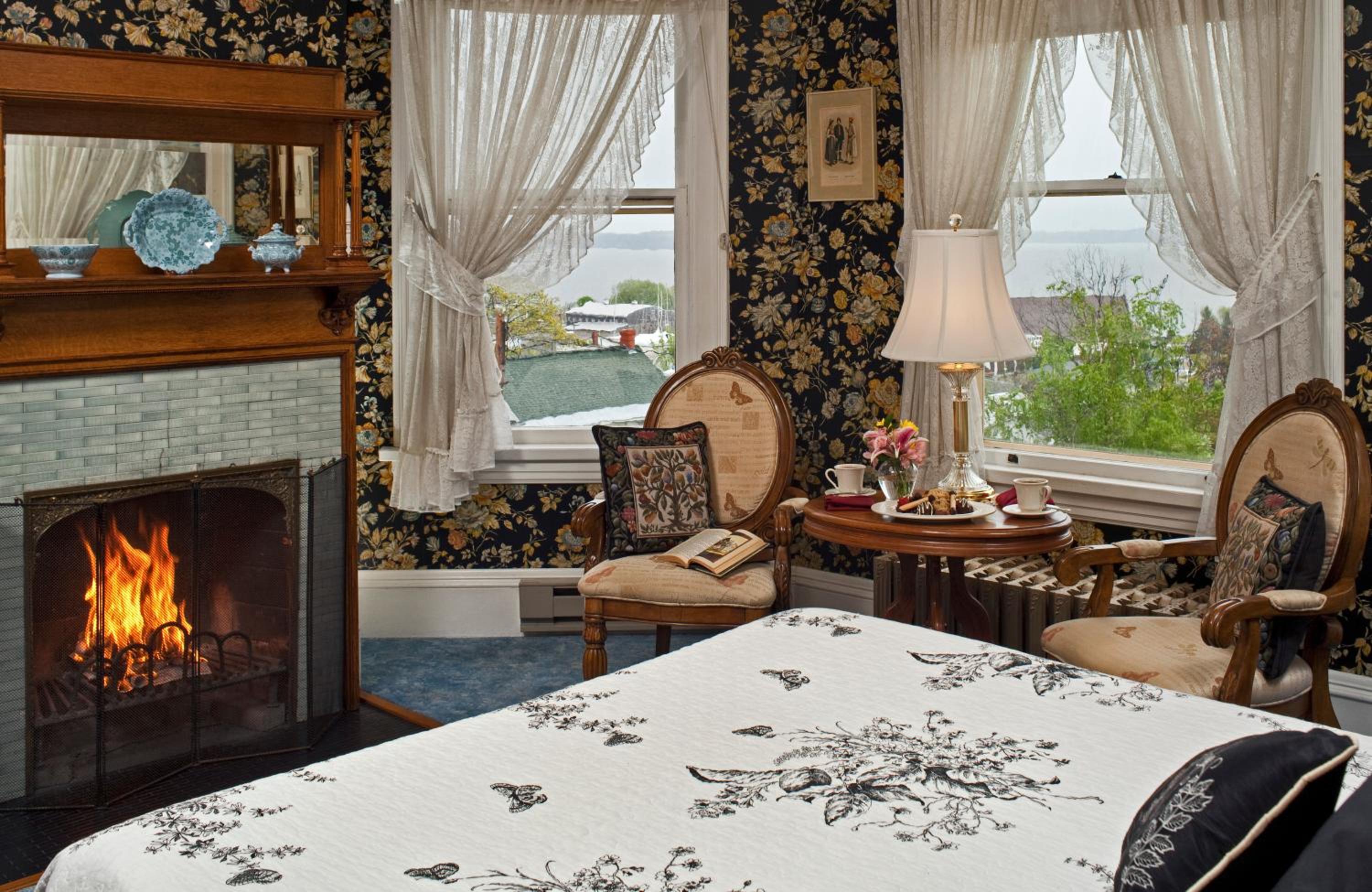 Old Rittenhouse Inn